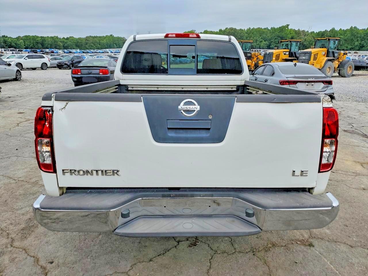 2005 Nissan Frontier Se White vin: 1N6AD06U05C404728