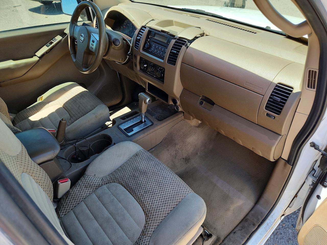 2007 Nissan Frontier Se White vin: 1N6AD06U07C422035