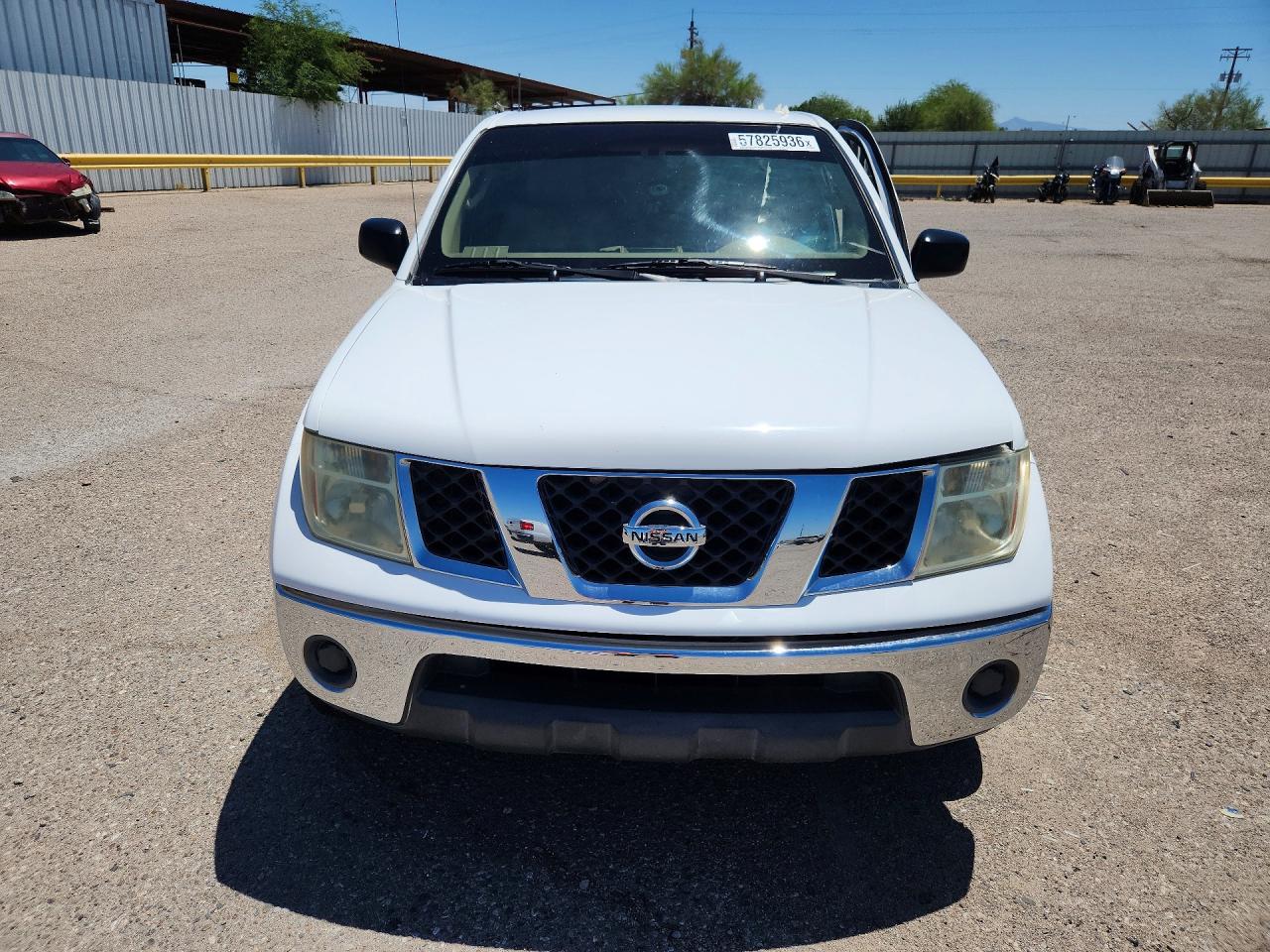 2007 Nissan Frontier Se White vin: 1N6AD06U07C422035