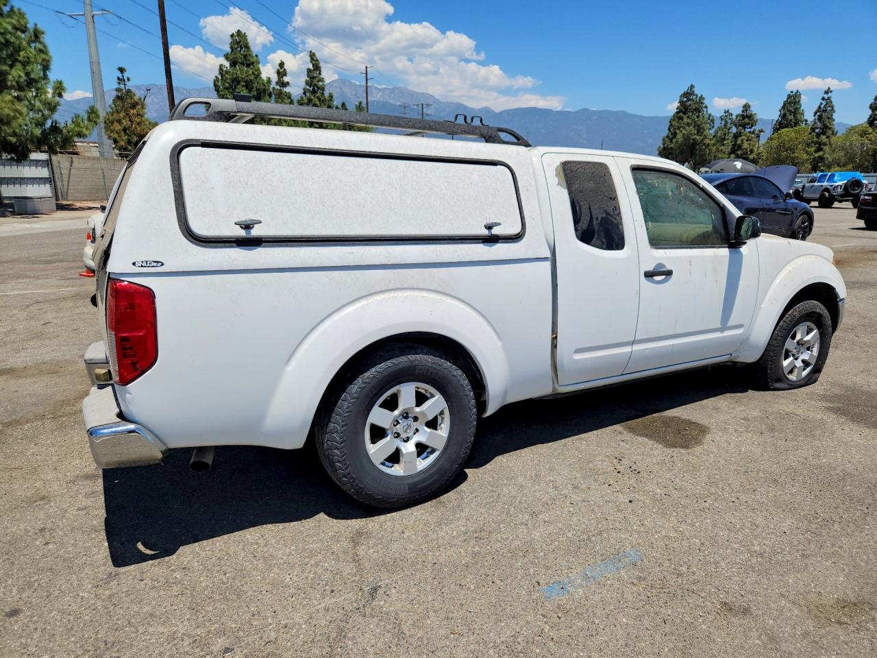 2007 Nissan Frontier King Cab Le/king Cab Se/king Cab Off Road White vin: 1N6AD06U17C407561