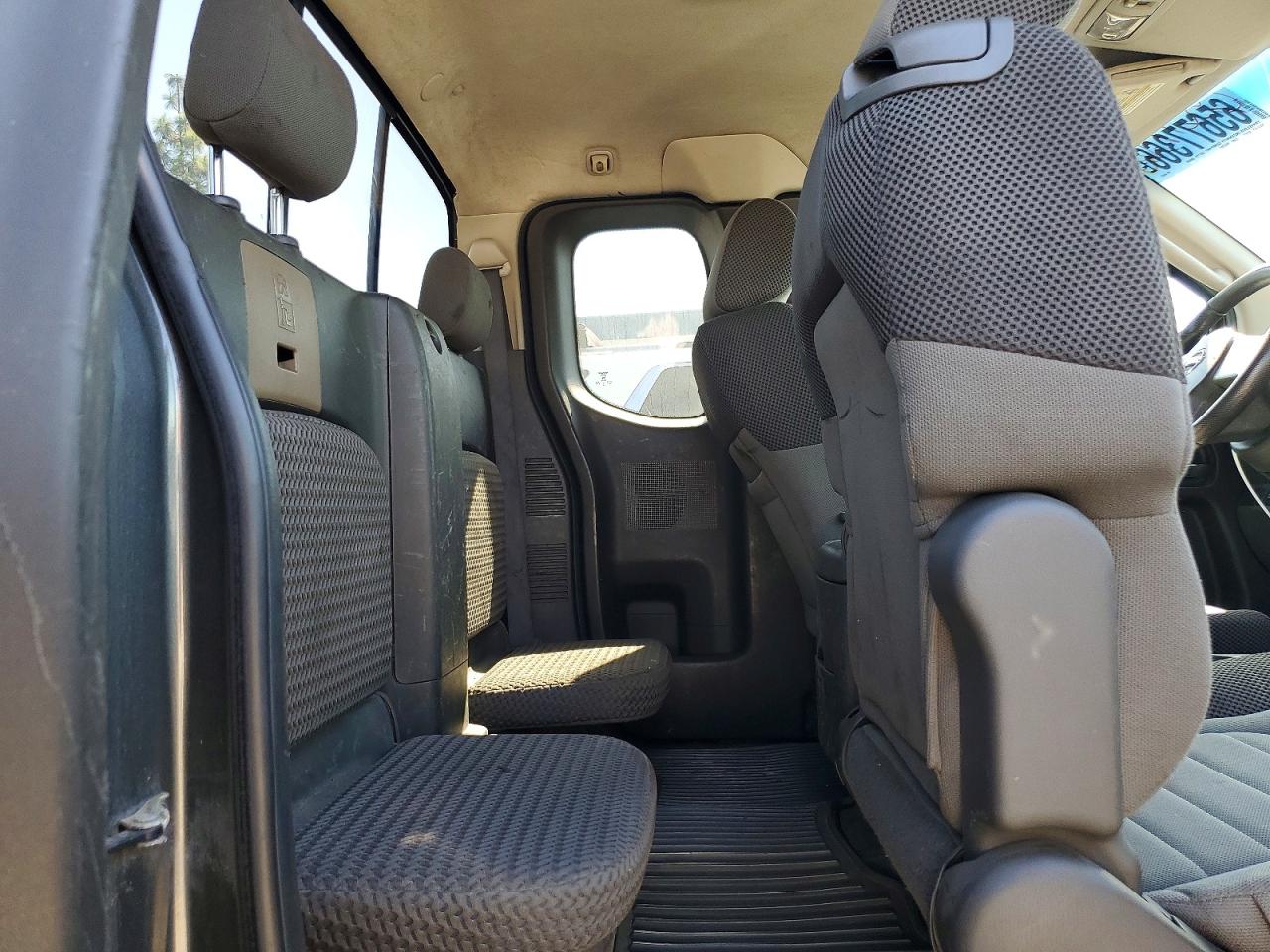 2006 Nissan Frontier Se Gray vin: 1N6AD06U26C404392