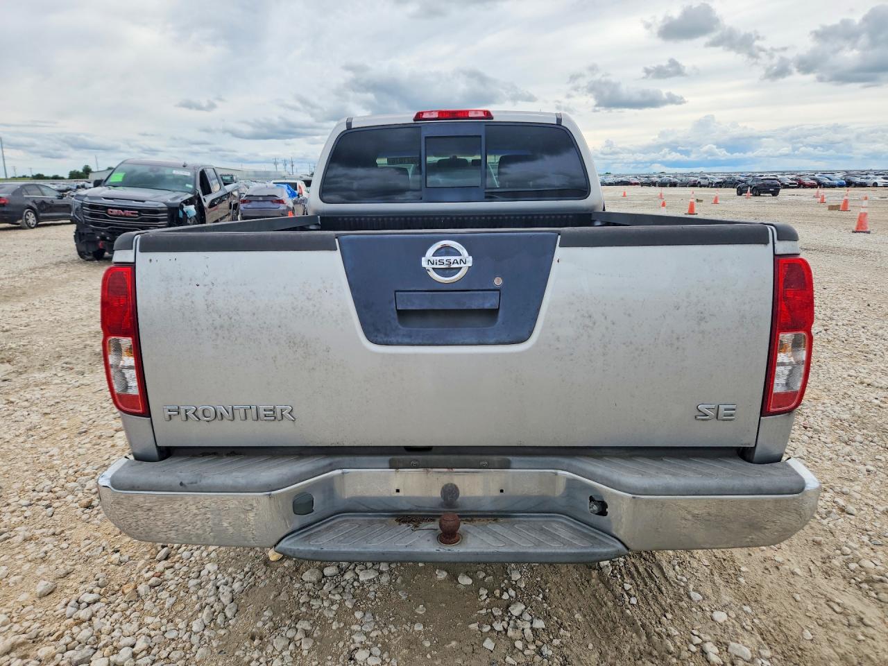 2007 Nissan Frontier Se Silver vin: 1N6AD06U57C464930