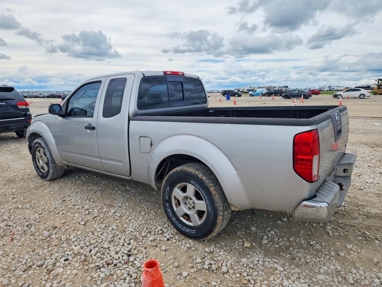 2007 Nissan Frontier Se Silver vin: 1N6AD06U57C464930