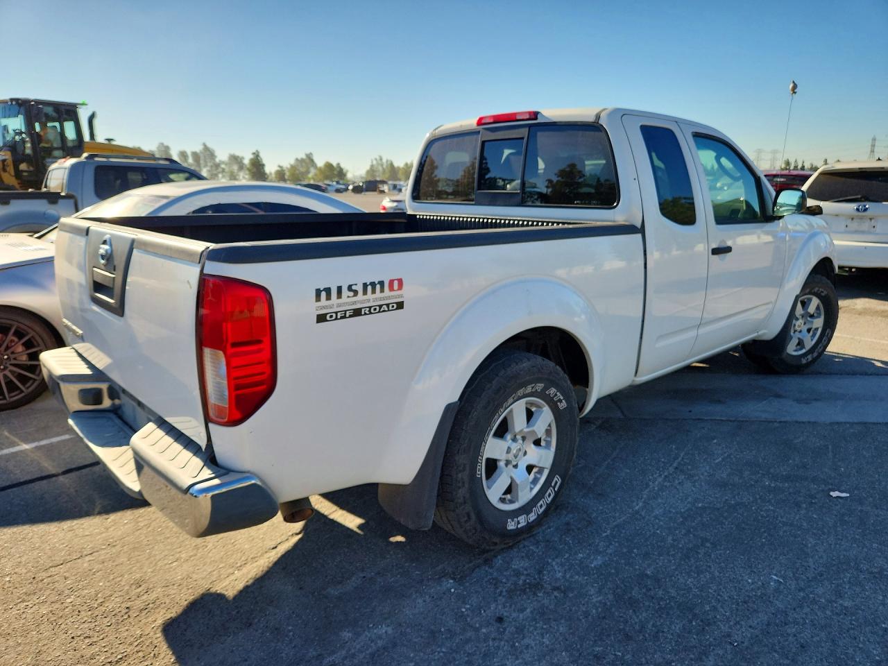 2005 Nissan Frontier Se White vin: 1N6AD06U65C421372