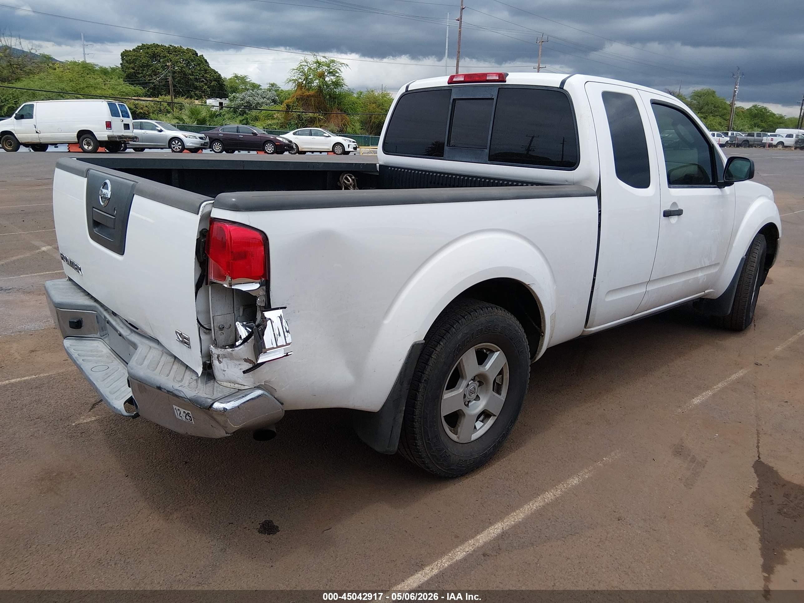 2008 Nissan Frontier Se White vin: 1N6AD06U68C403863