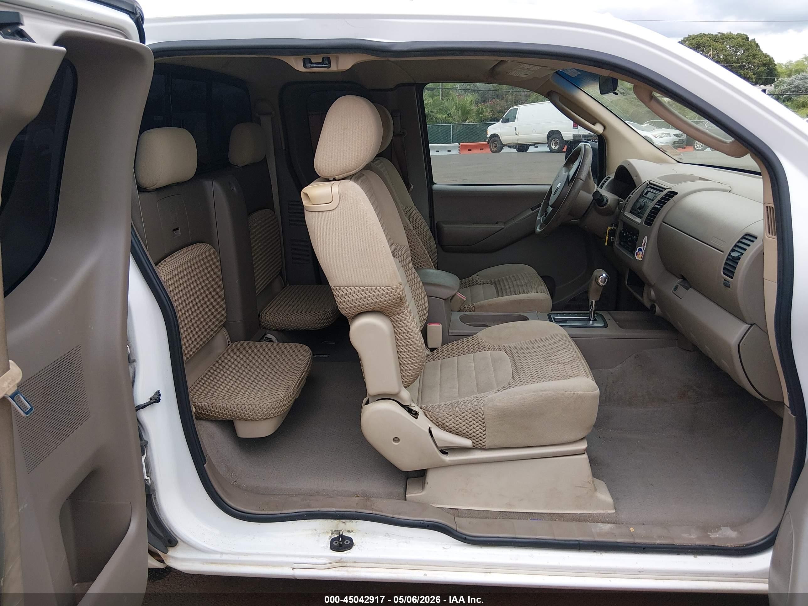 2008 Nissan Frontier Se White vin: 1N6AD06U68C403863