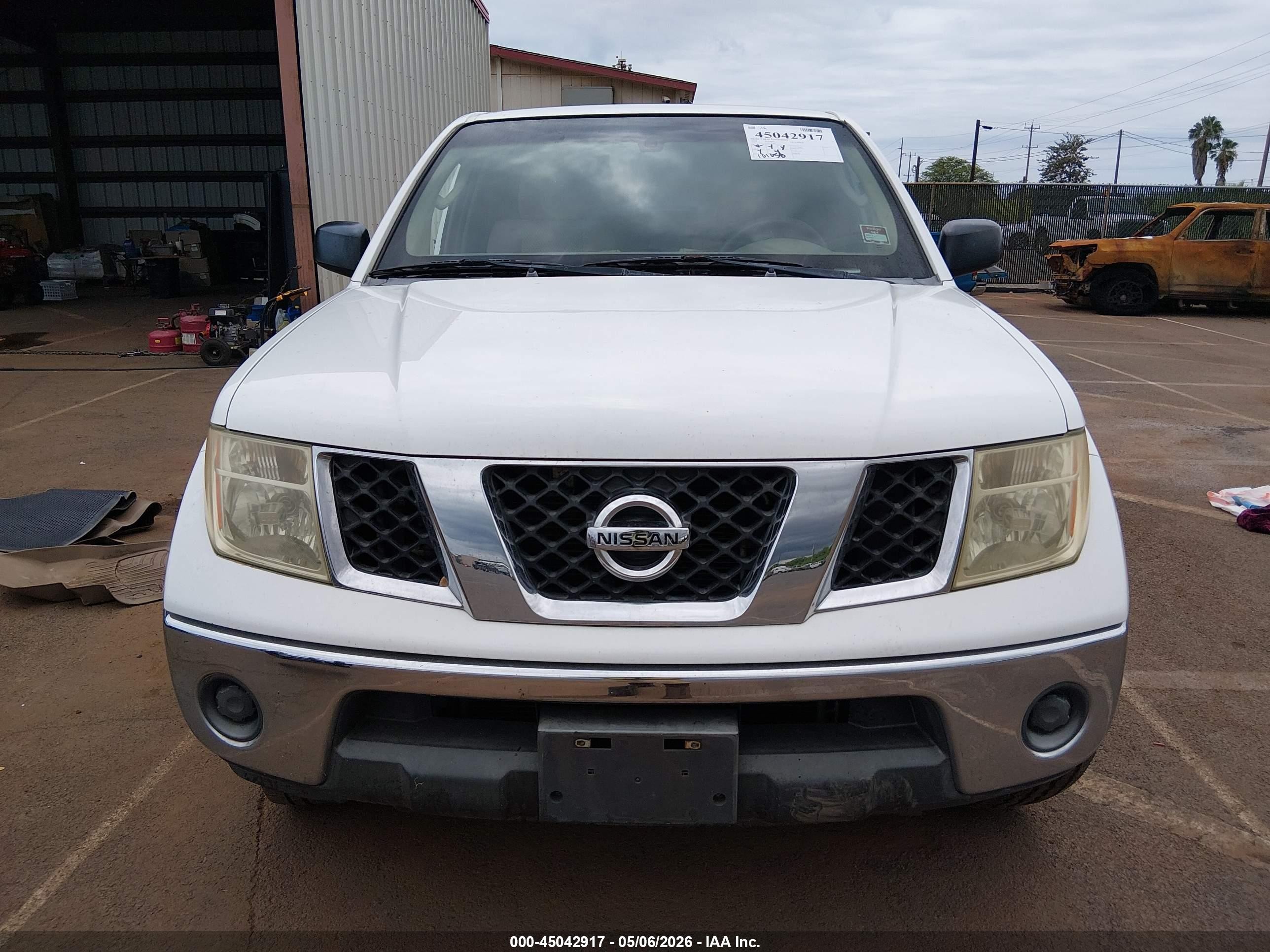 2008 Nissan Frontier Se White vin: 1N6AD06U68C403863