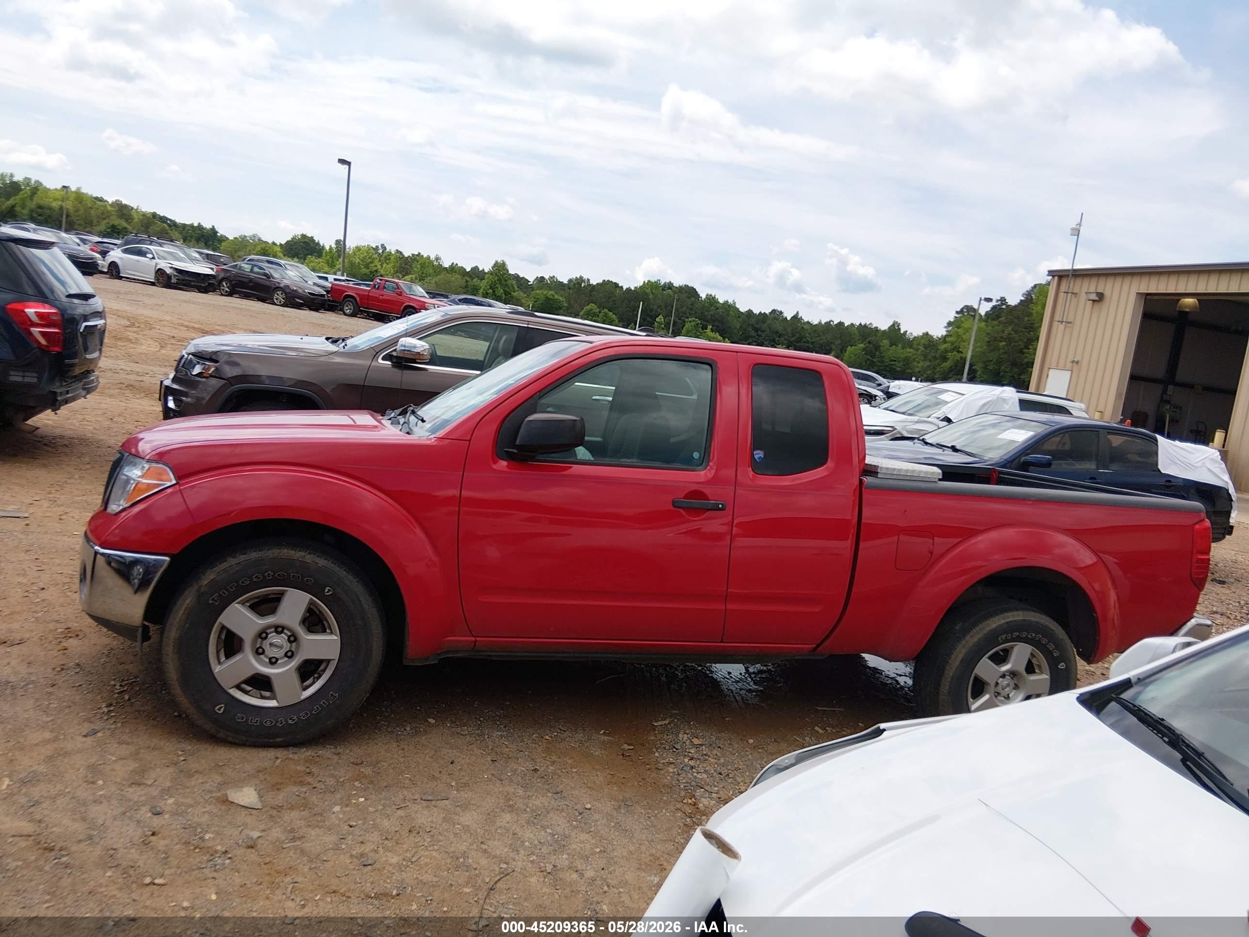 2008 Nissan Frontier Se Red vin: 1N6AD06U78C401832