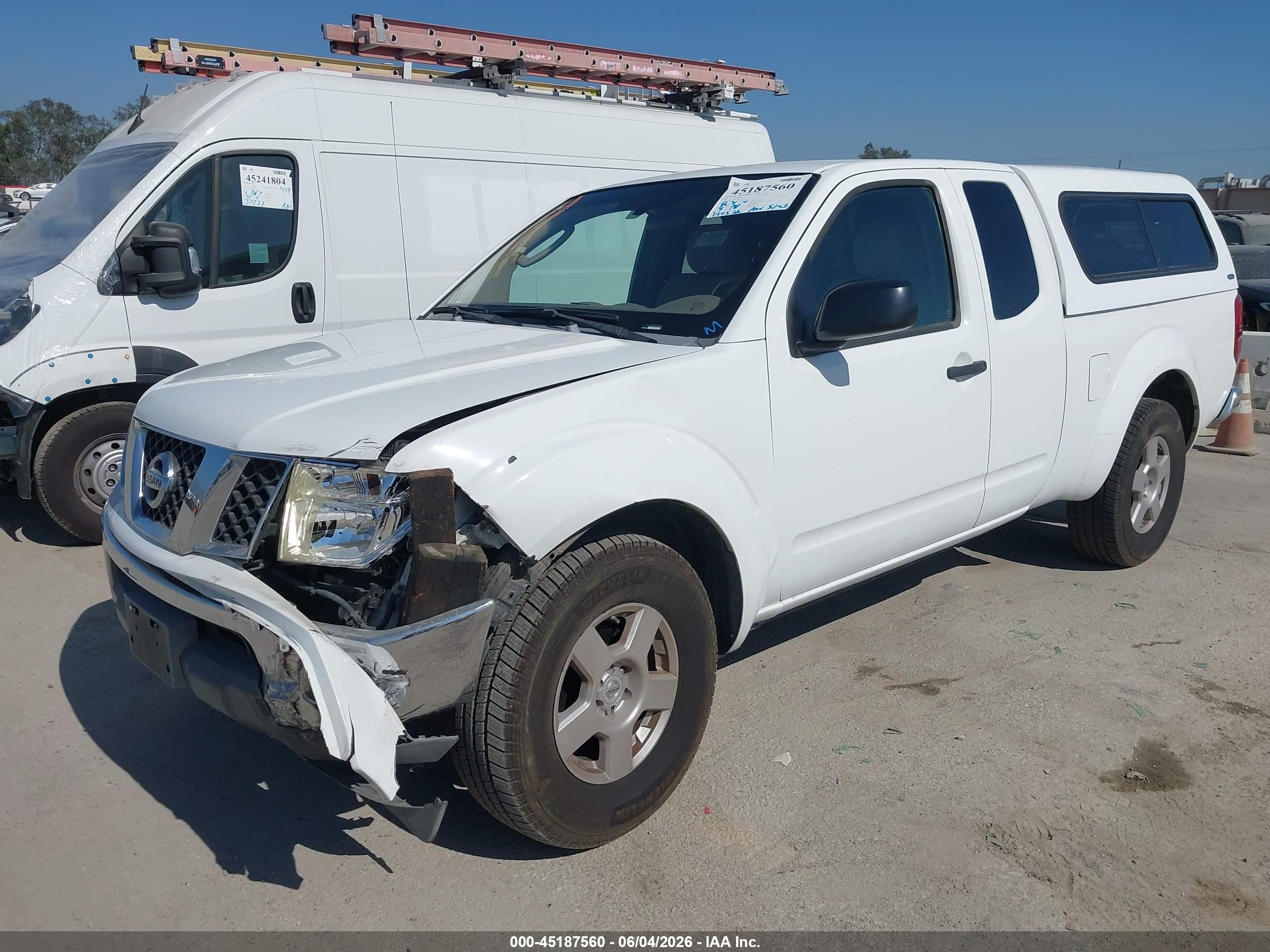 2008 Nissan Frontier Se Белый vin: 1N6AD06U78C426116