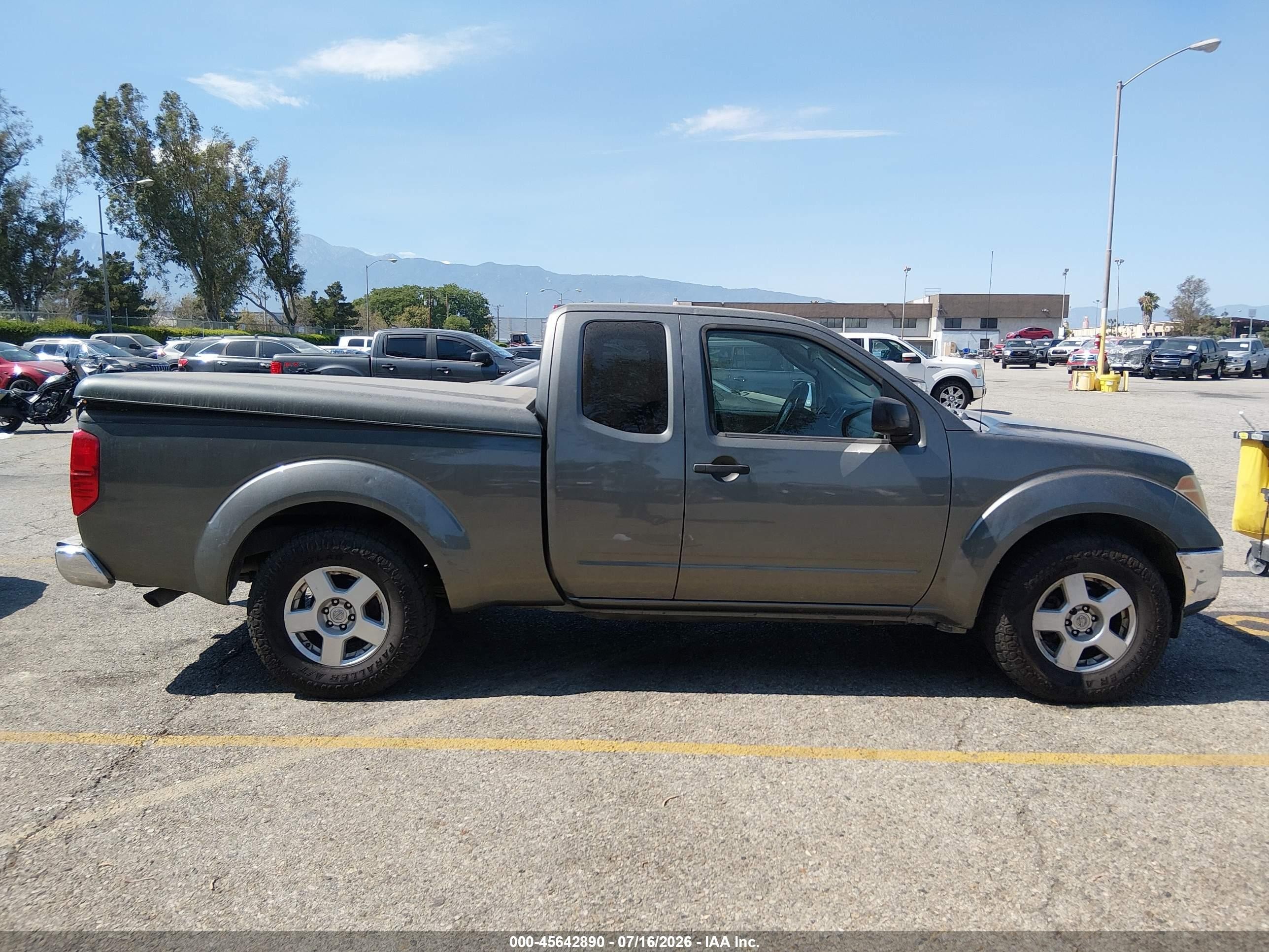 2007 Nissan Frontier Se Gray vin: 1N6AD06UX7C418574