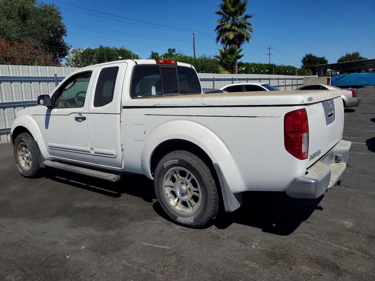 2005 Nissan Frontier Se Белый vin: 1N6AD06W05C412300