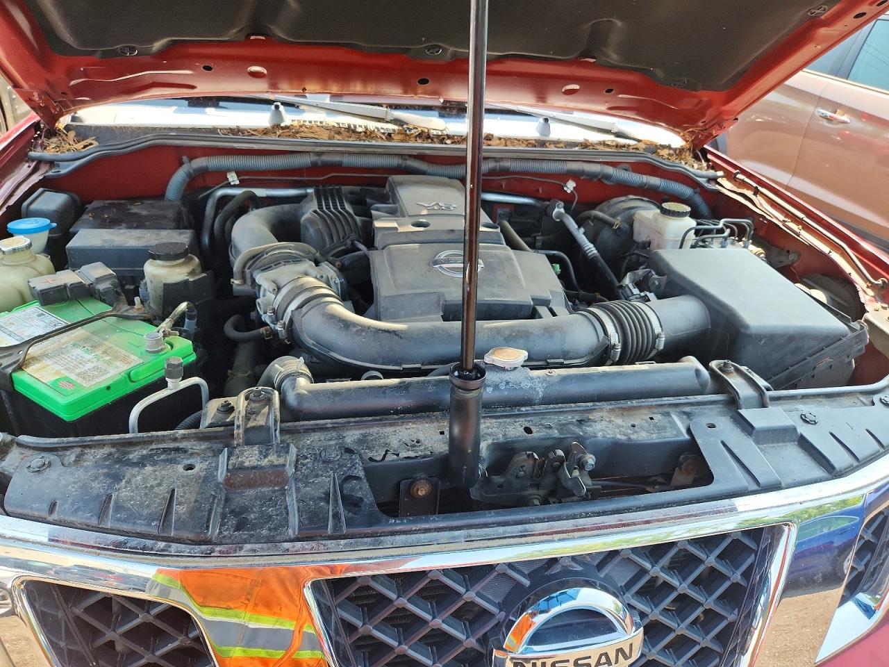 2009 Nissan Frontier Se V6 Красный vin: 1N6AD06W09C420676