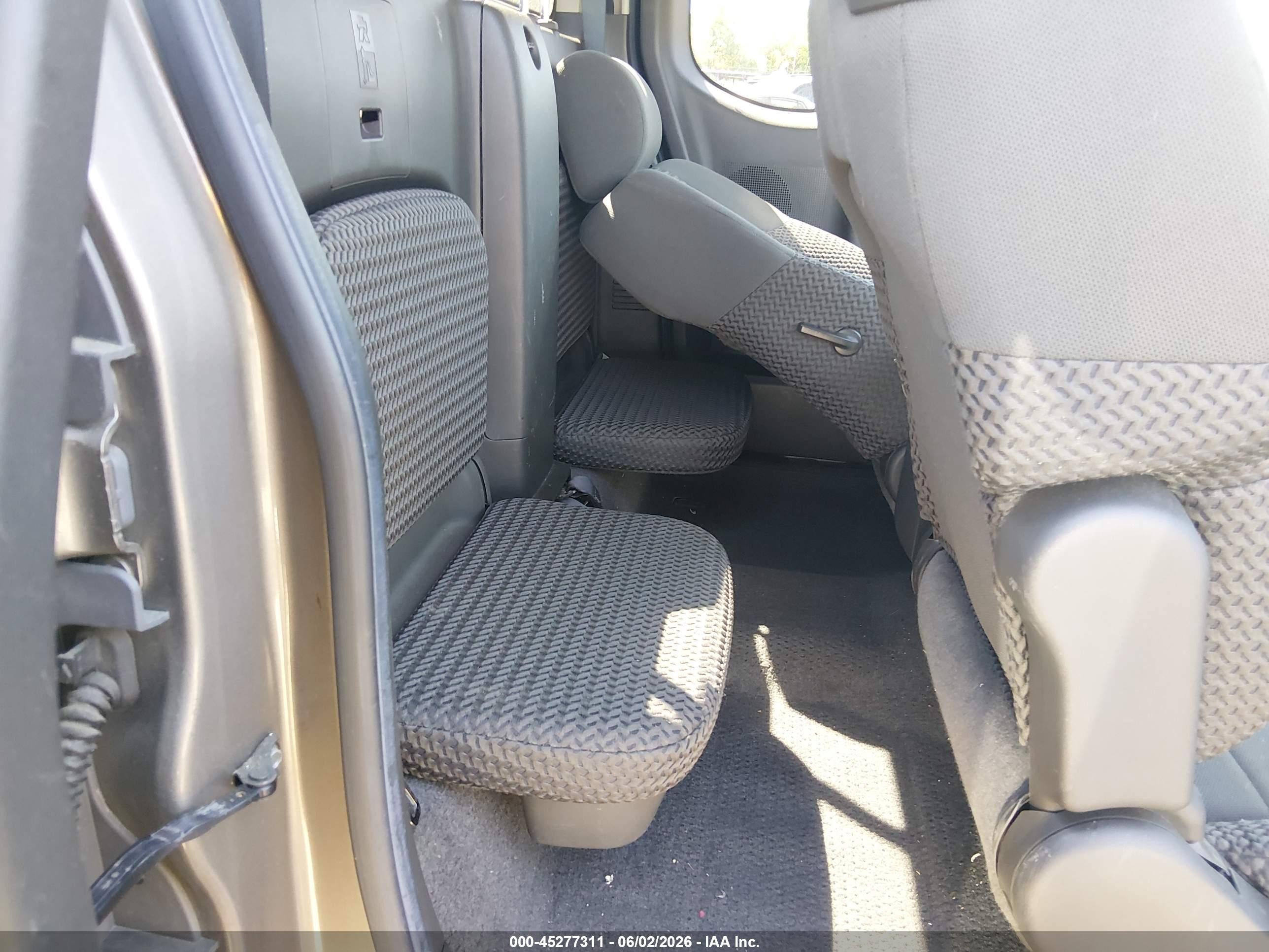 2006 Nissan Frontier Le Beige vin: 1N6AD06W26C406600