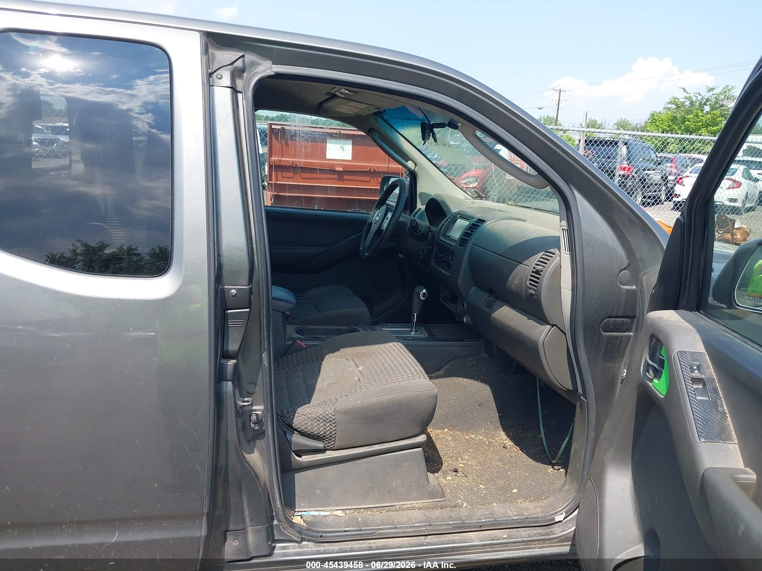 2008 Nissan Frontier Se Серый vin: 1N6AD06W28C442791