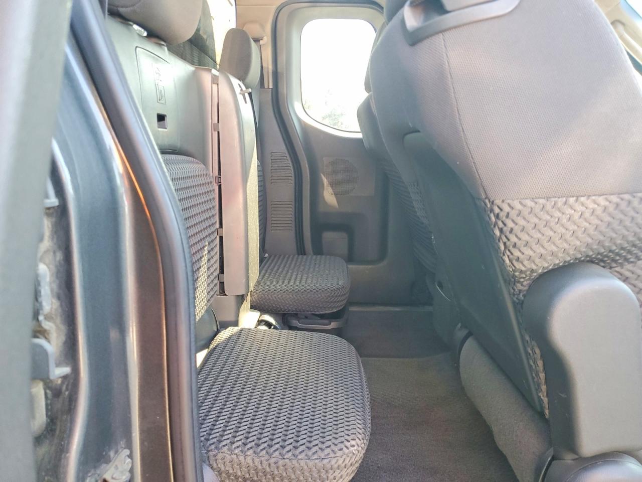 2009 Nissan Frontier Se V6 Gray vin: 1N6AD06W29C416032