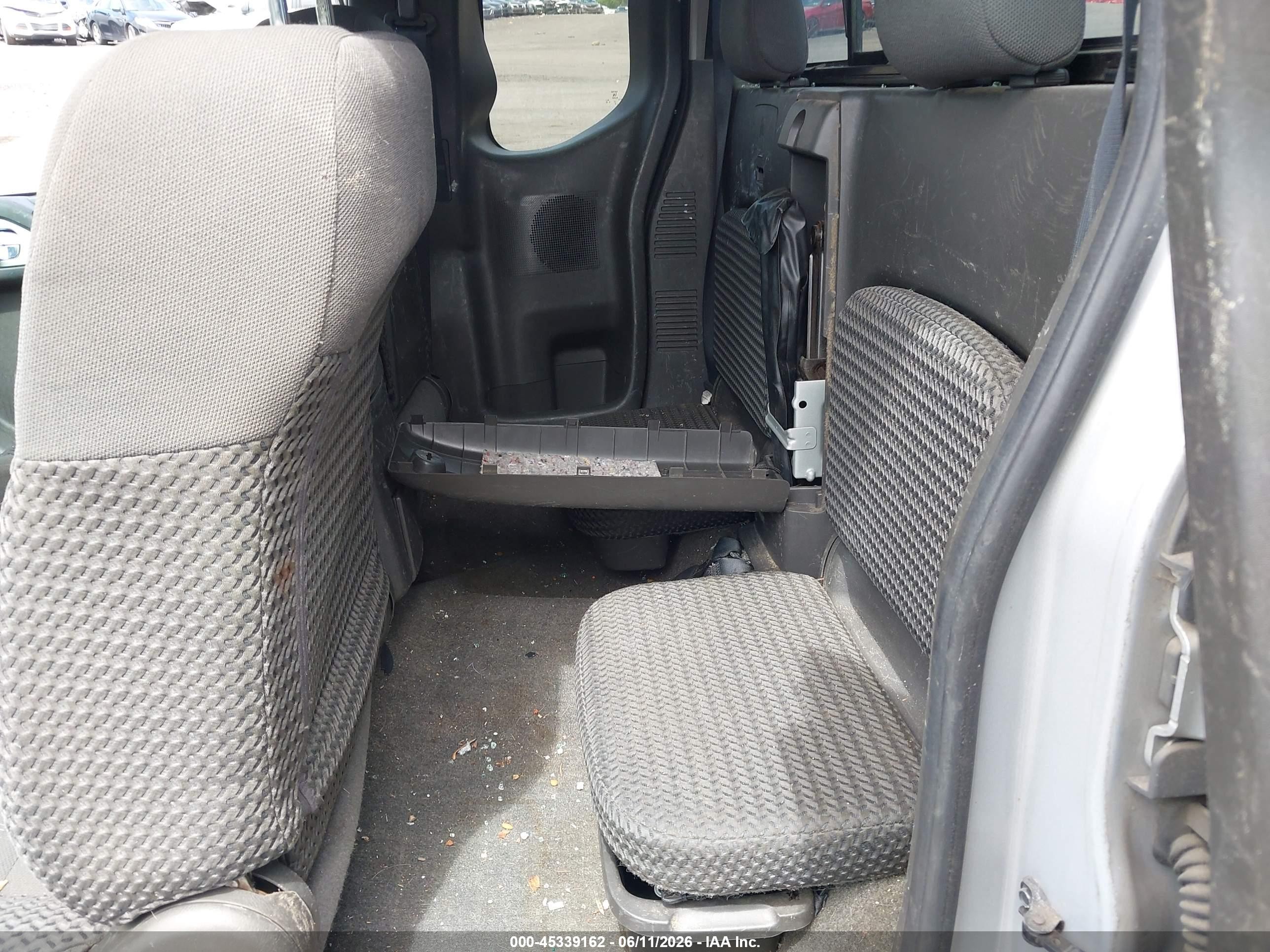 2009 Nissan Frontier Se Silver vin: 1N6AD06W29C424566