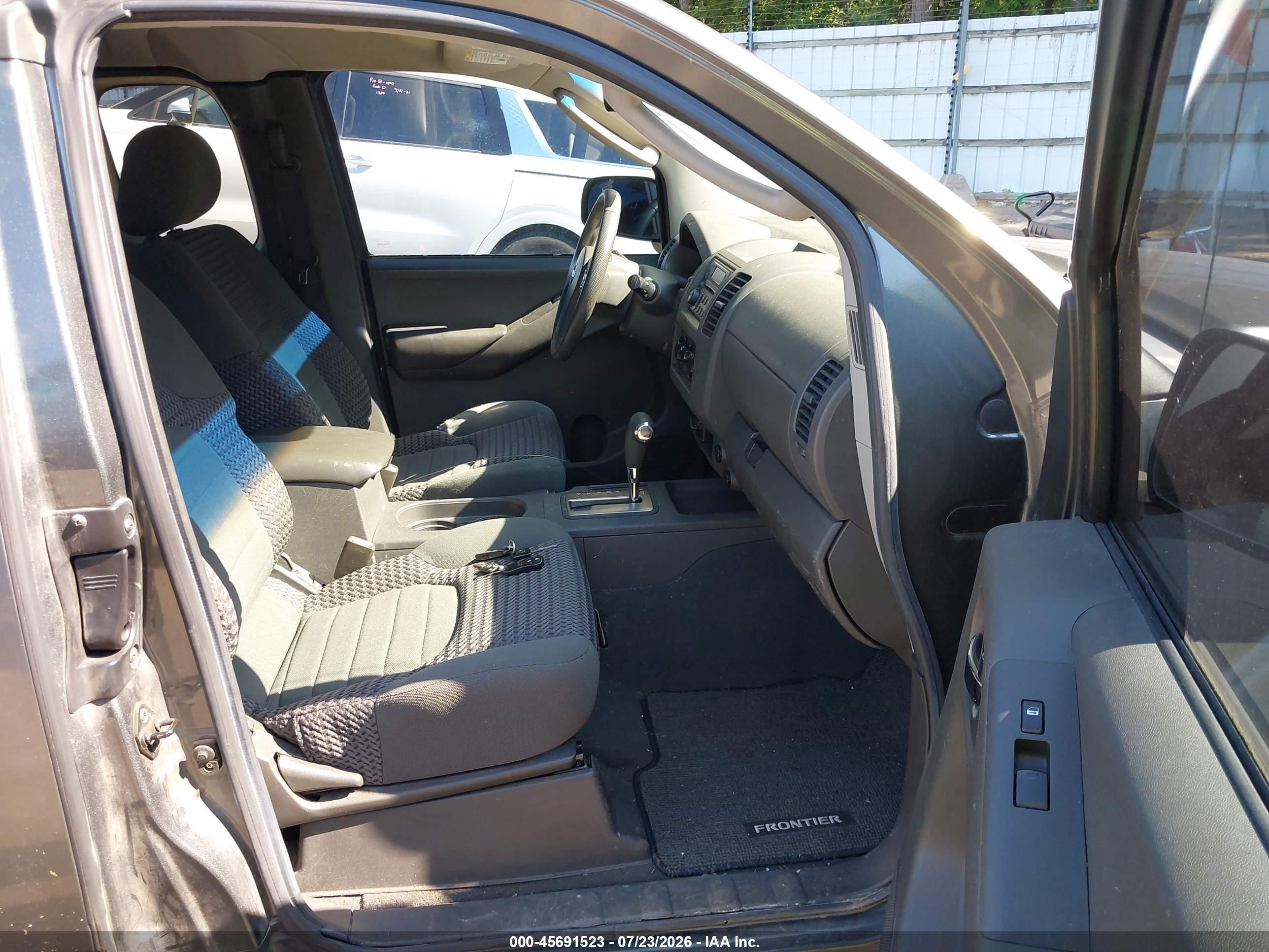 2006 Nissan Frontier Se Gray vin: 1N6AD06W36C452307