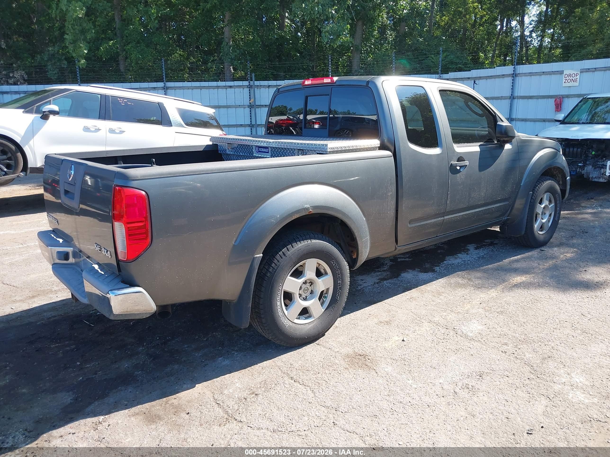 2006 Nissan Frontier Se Gray vin: 1N6AD06W36C452307