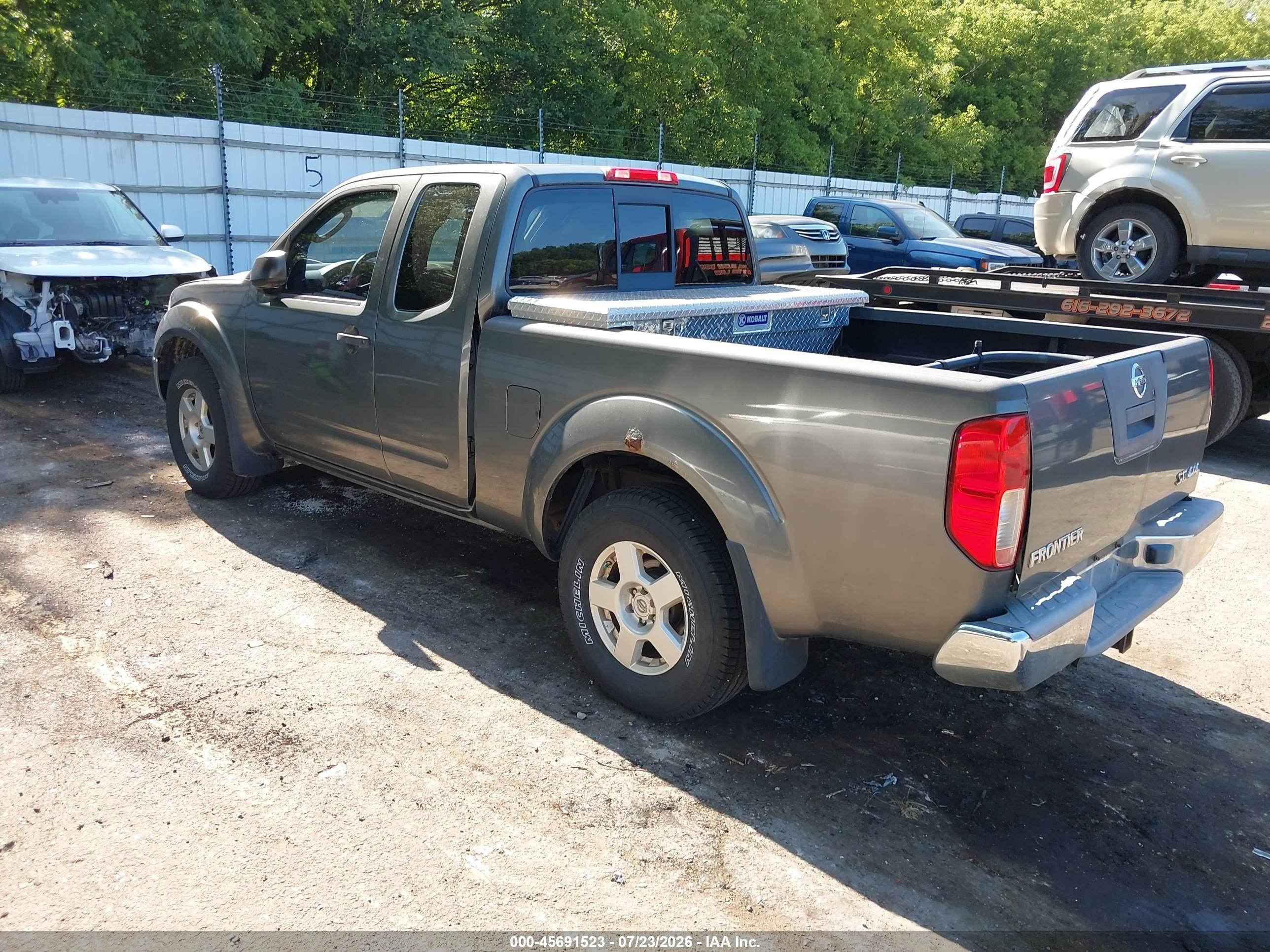 2006 Nissan Frontier Se Gray vin: 1N6AD06W36C452307
