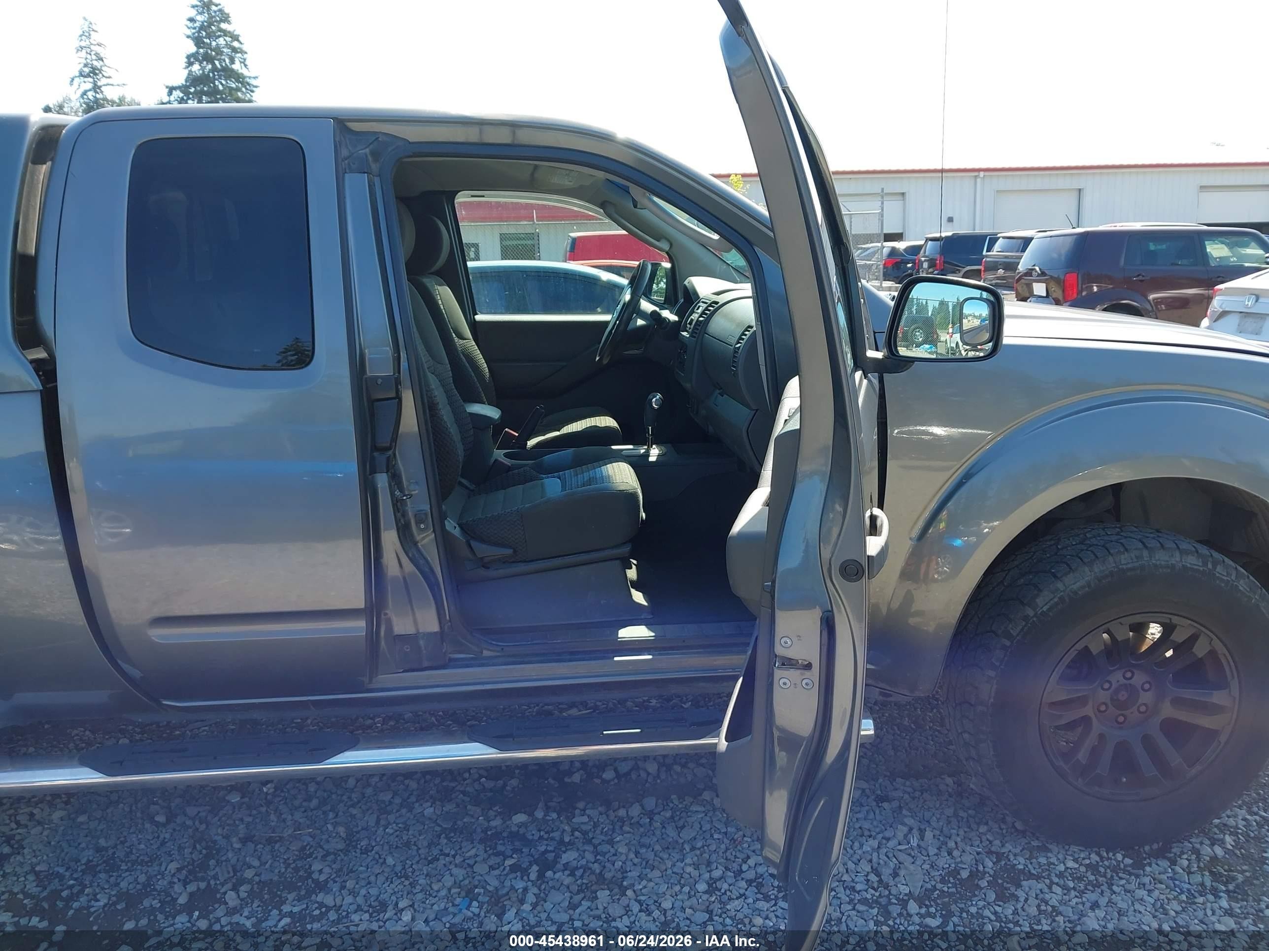 2008 Nissan Frontier Se Gray vin: 1N6AD06W38C415485