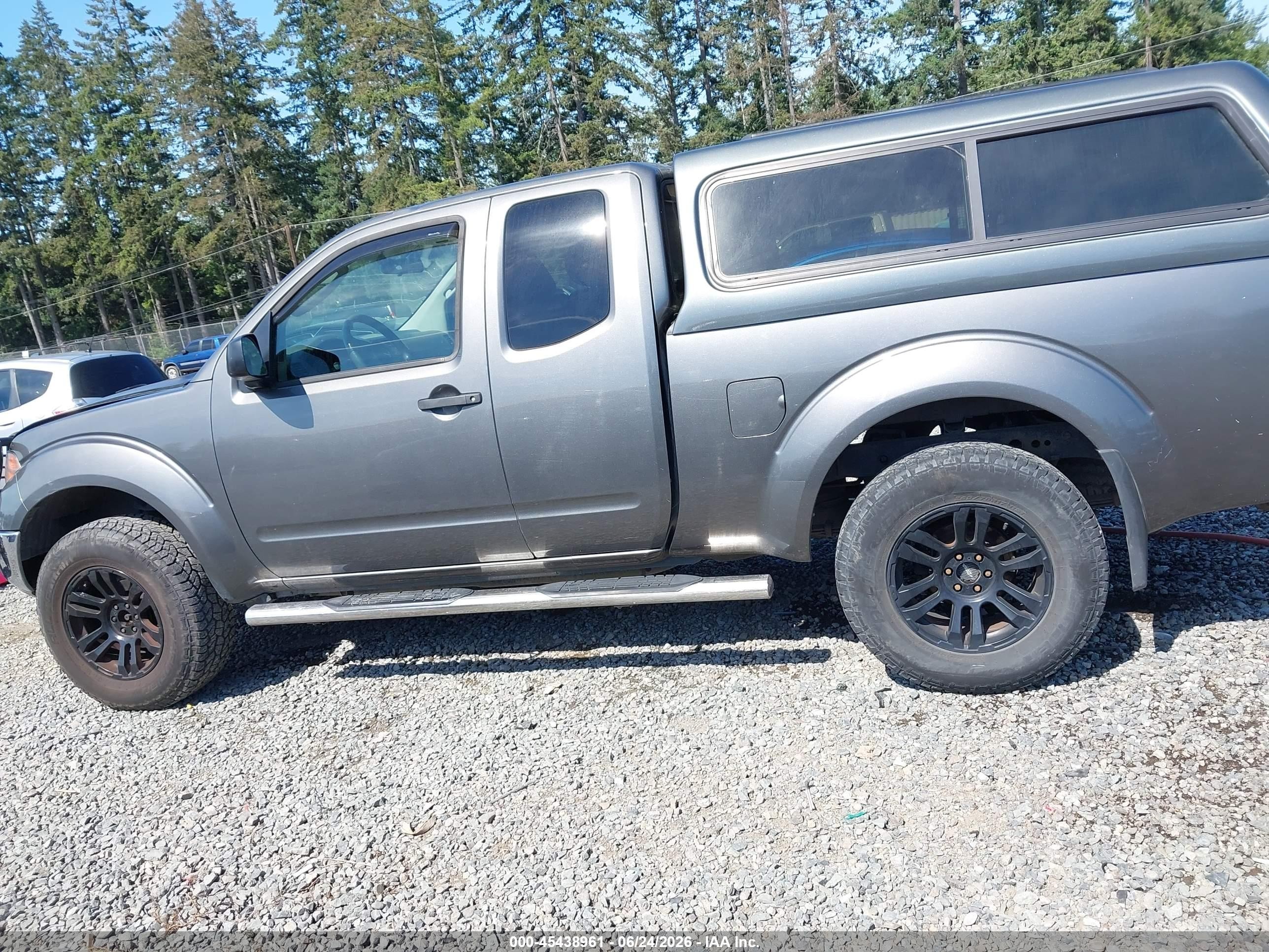 2008 Nissan Frontier Se Gray vin: 1N6AD06W38C415485