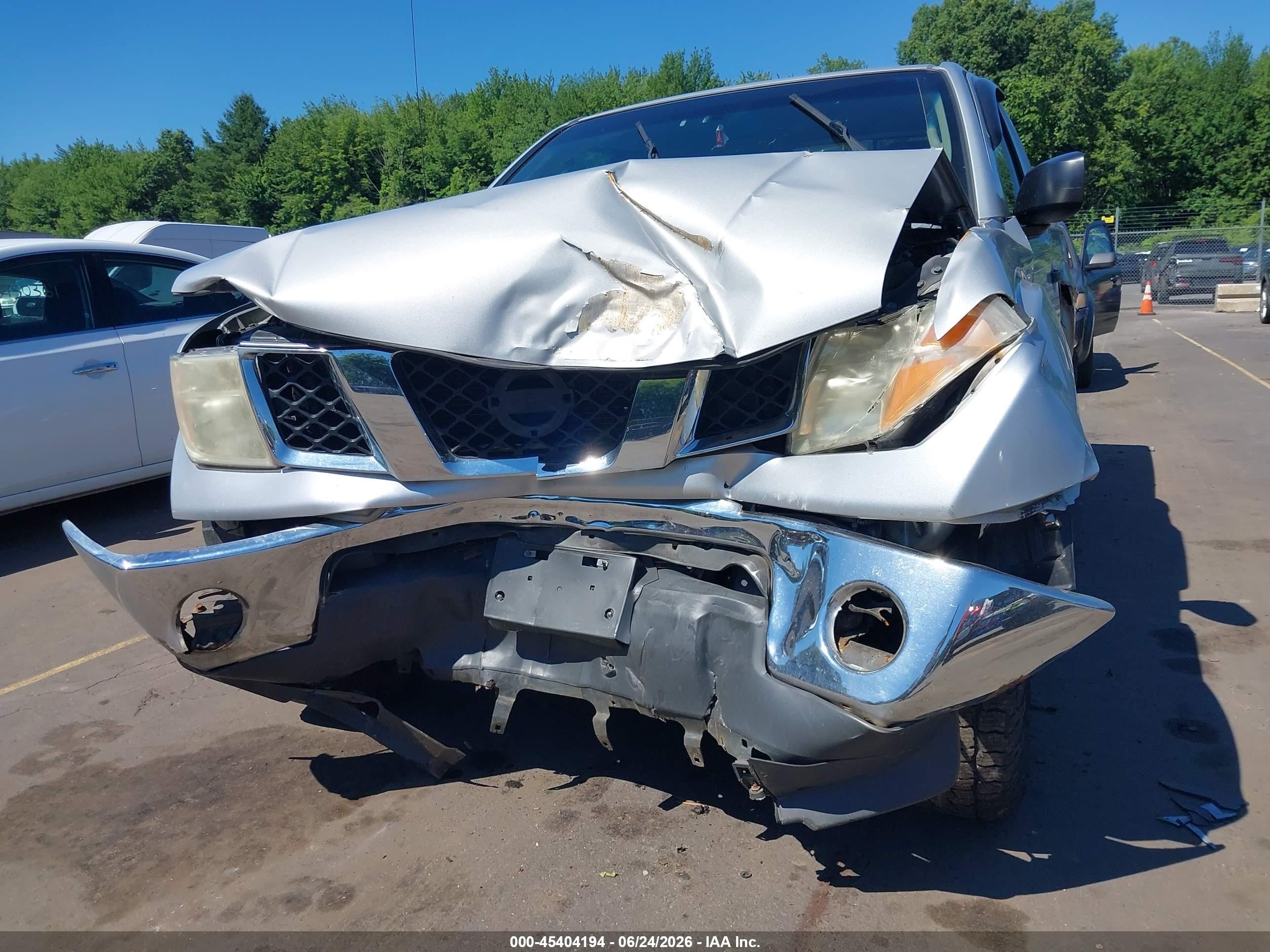 2008 Nissan Frontier Se Серебряный vin: 1N6AD06W48C436085