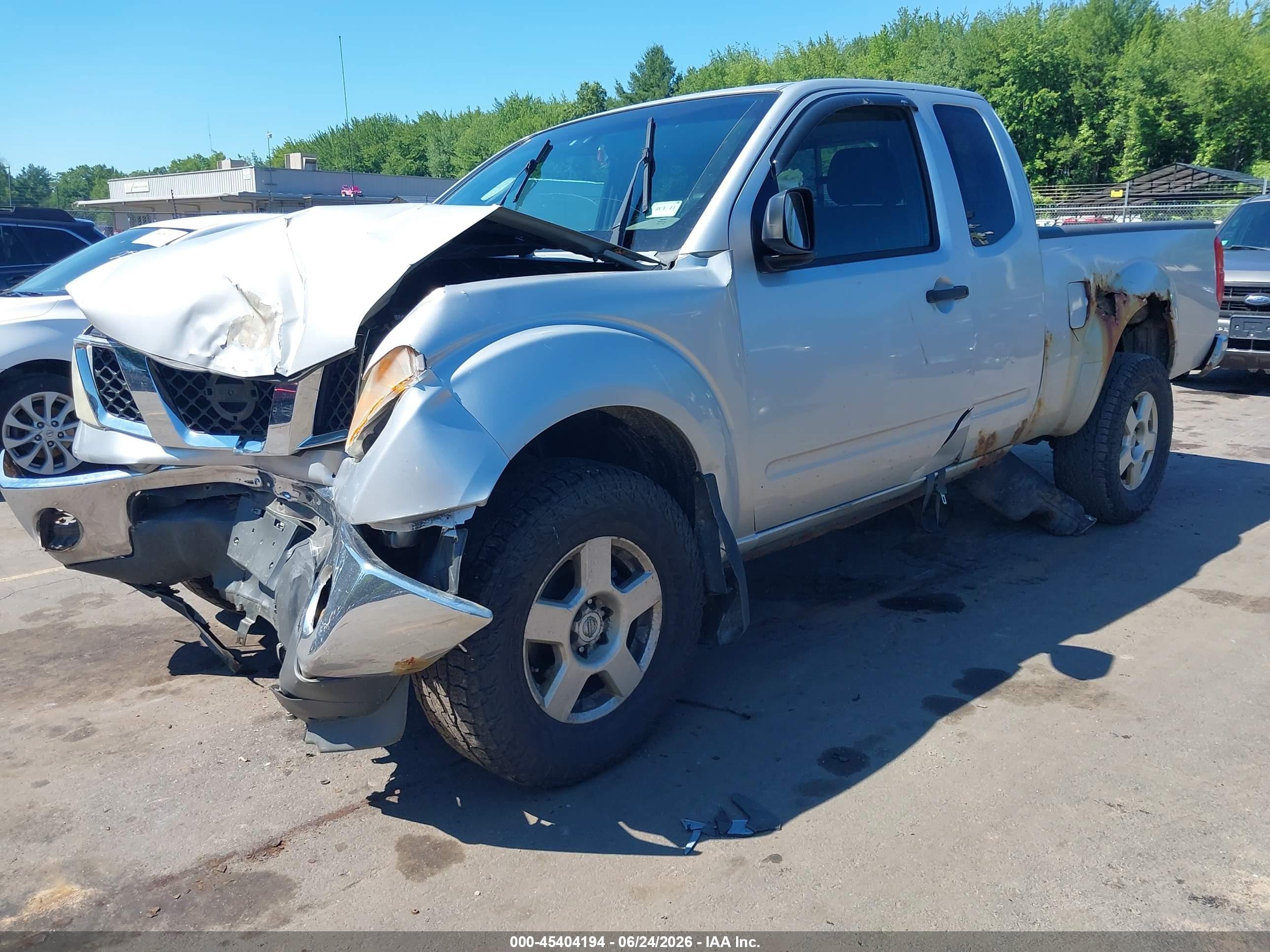 2008 Nissan Frontier Se Серебряный vin: 1N6AD06W48C436085