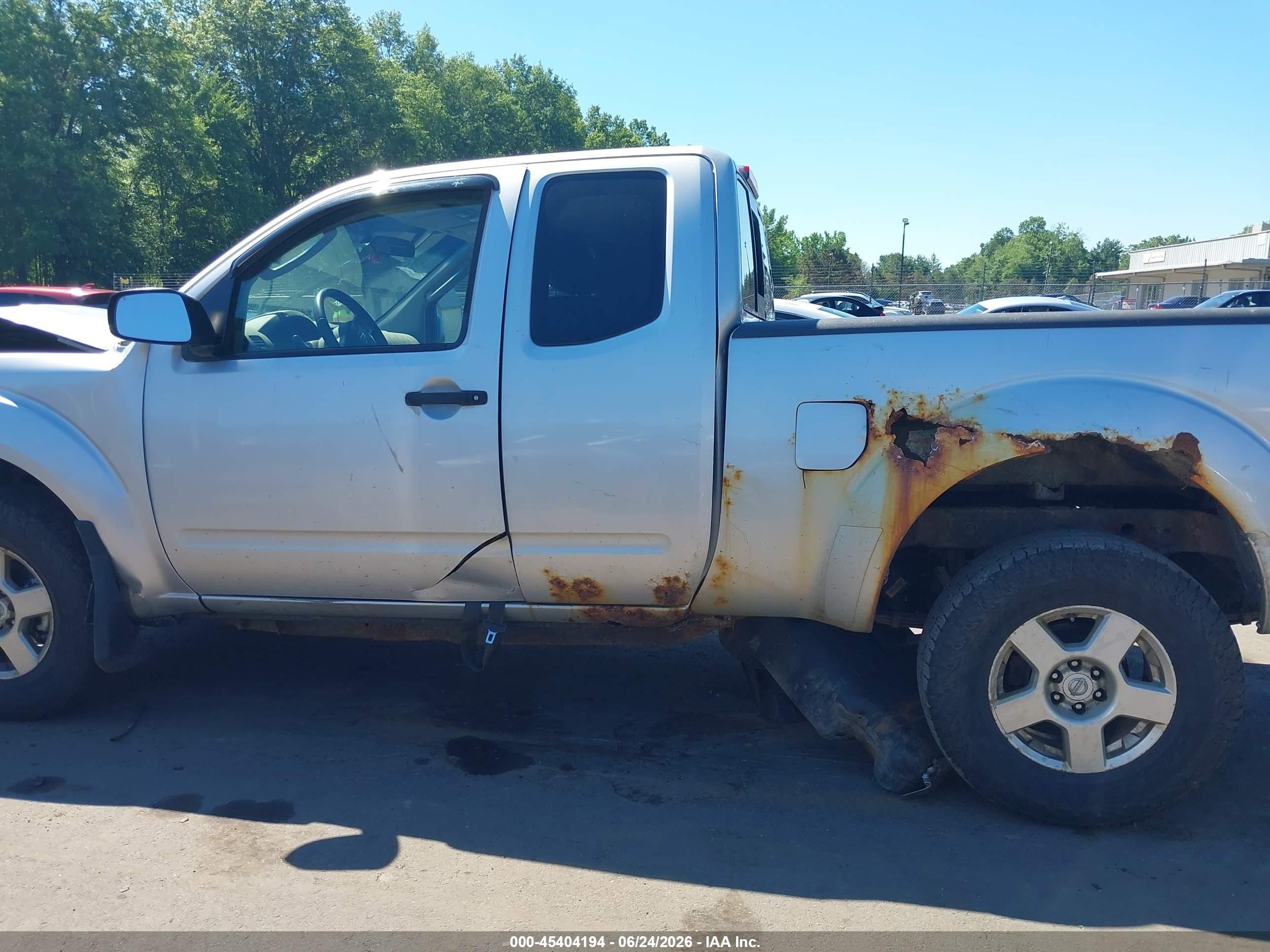 2008 Nissan Frontier Se Серебряный vin: 1N6AD06W48C436085