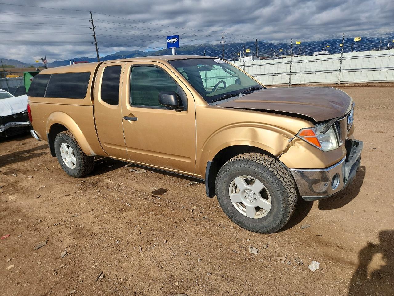 2005 Nissan Frontier Se Gold vin: 1N6AD06W65C403004