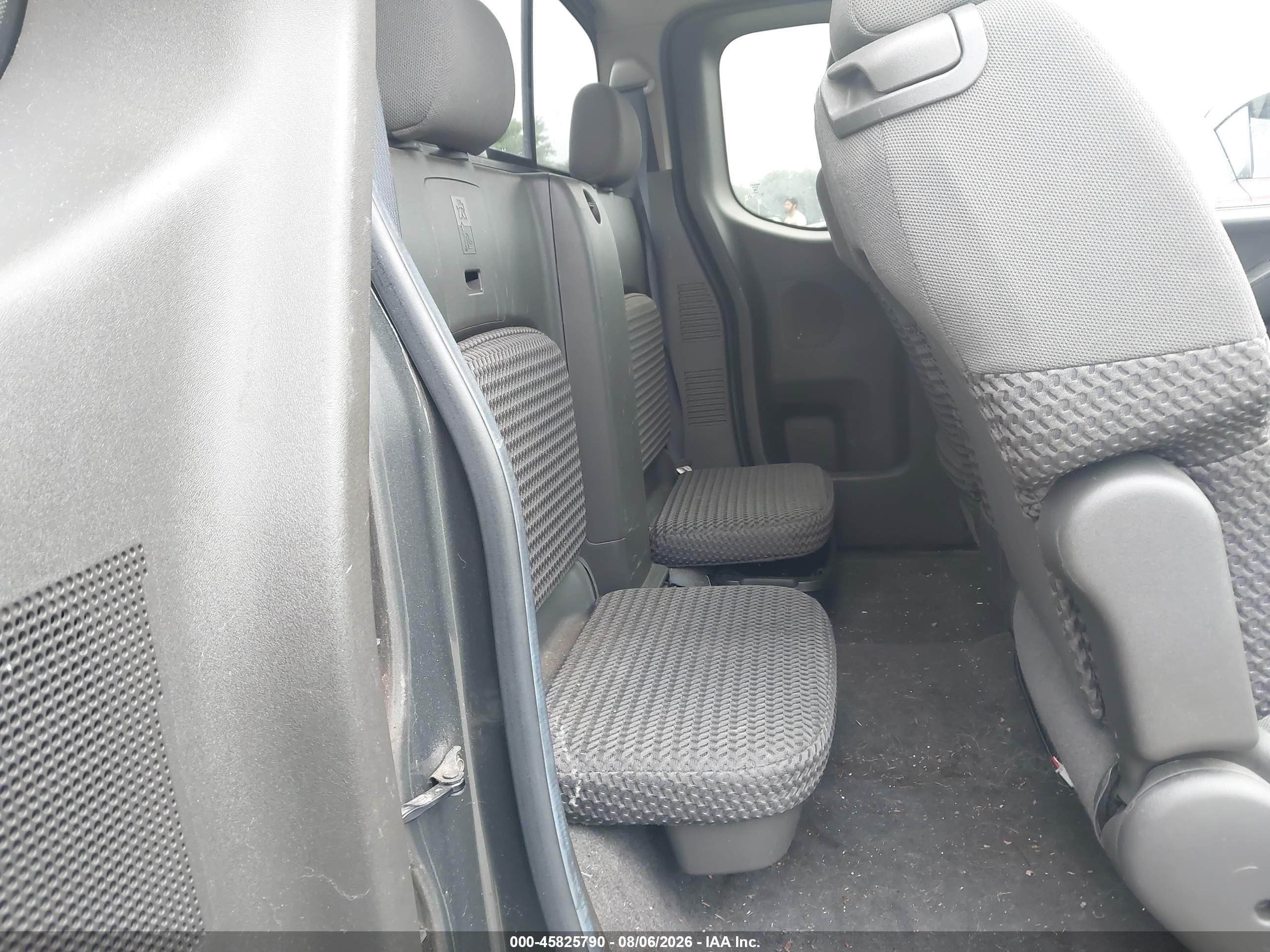 2005 Nissan Frontier Se Gray vin: 1N6AD06W65C465597