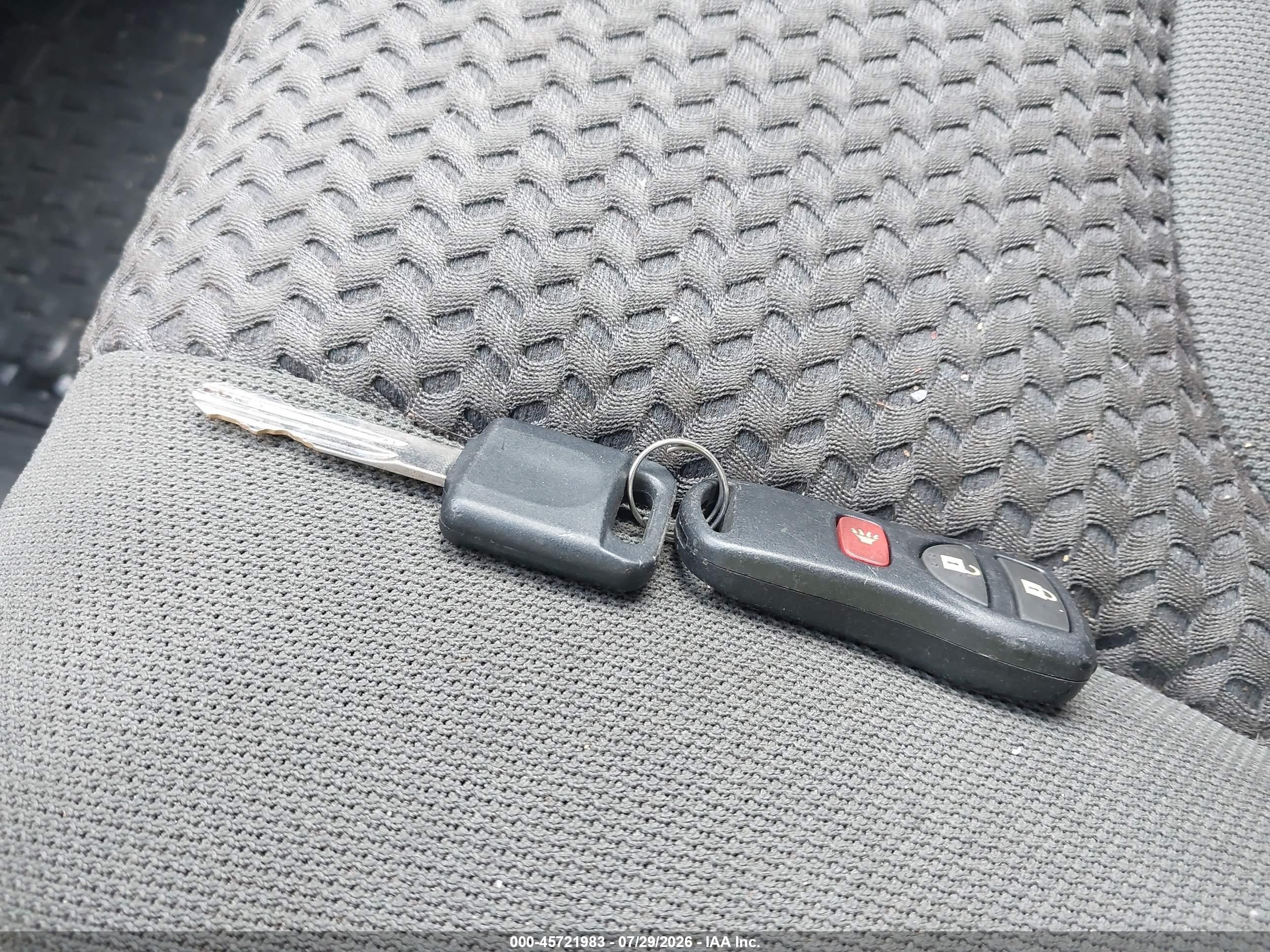 2007 Nissan Frontier Se Красный vin: 1N6AD06W67C437219