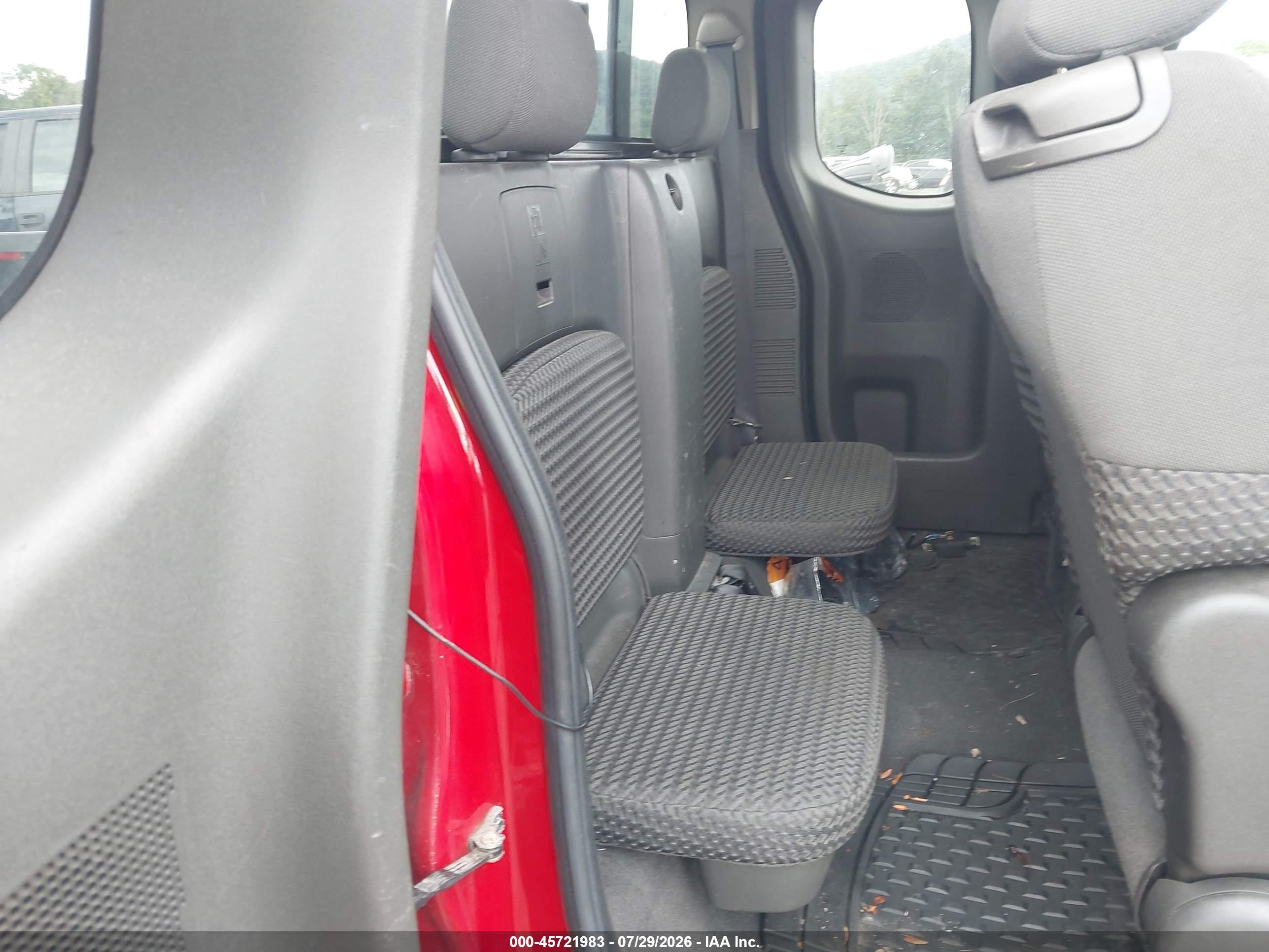 2007 Nissan Frontier Se Красный vin: 1N6AD06W67C437219