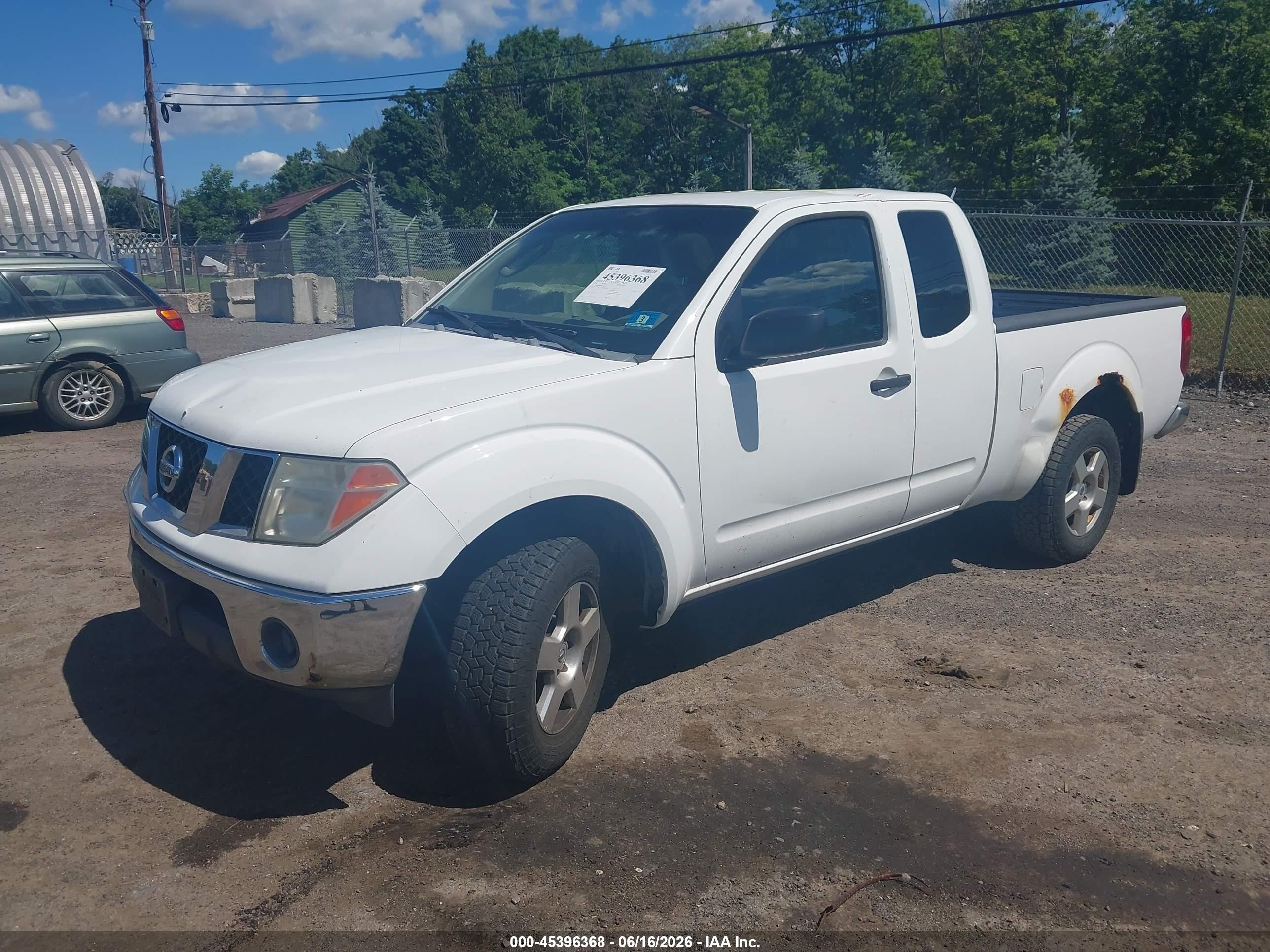 2008 Nissan Frontier Se White vin: 1N6AD06W88C420925