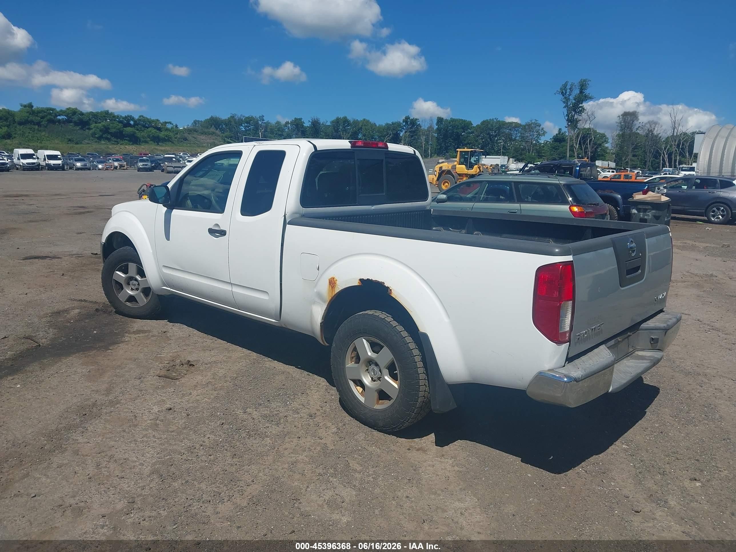 2008 Nissan Frontier Se White vin: 1N6AD06W88C420925