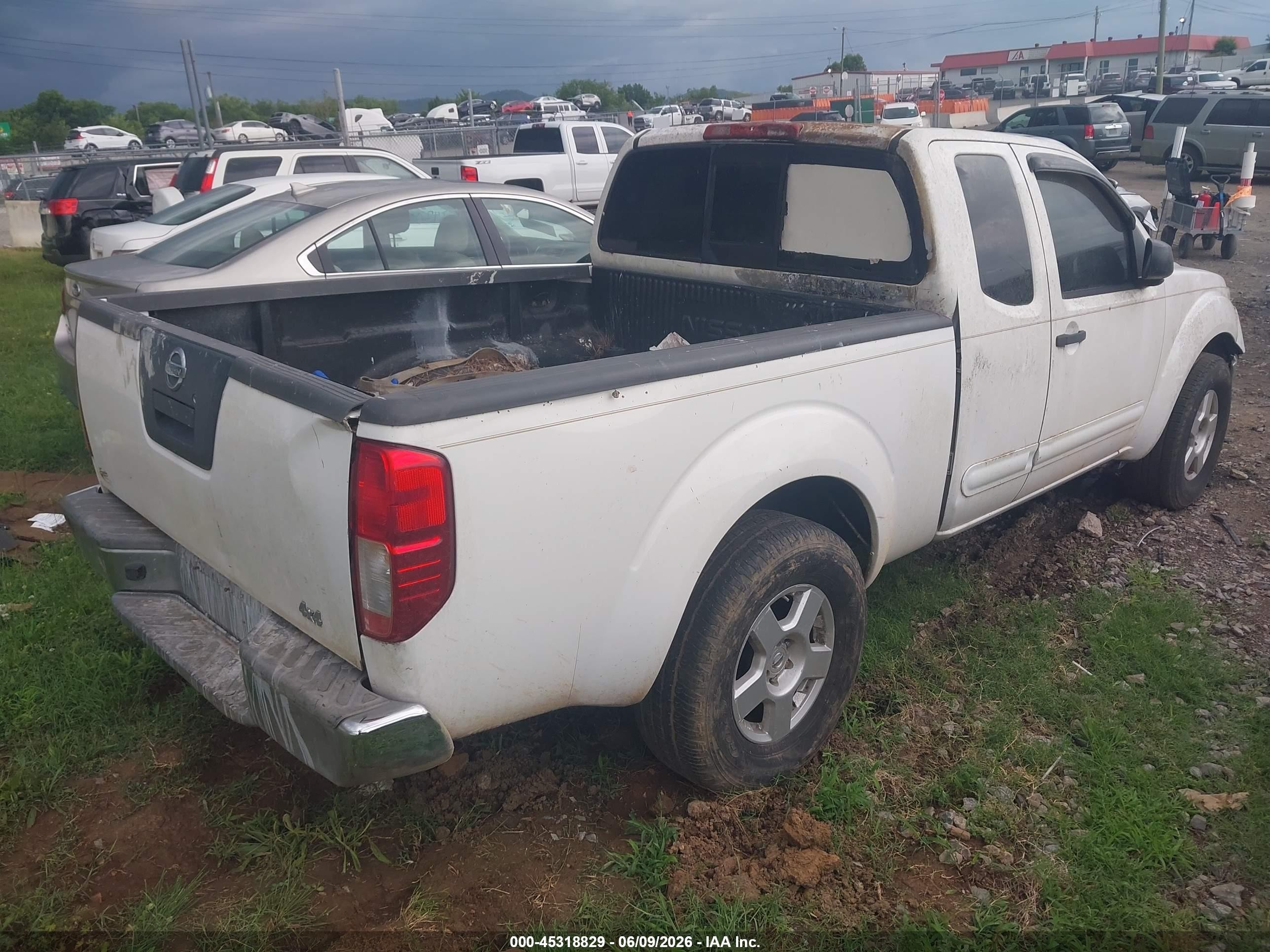 2008 Nissan Frontier Se White vin: 1N6AD06WX8C441839
