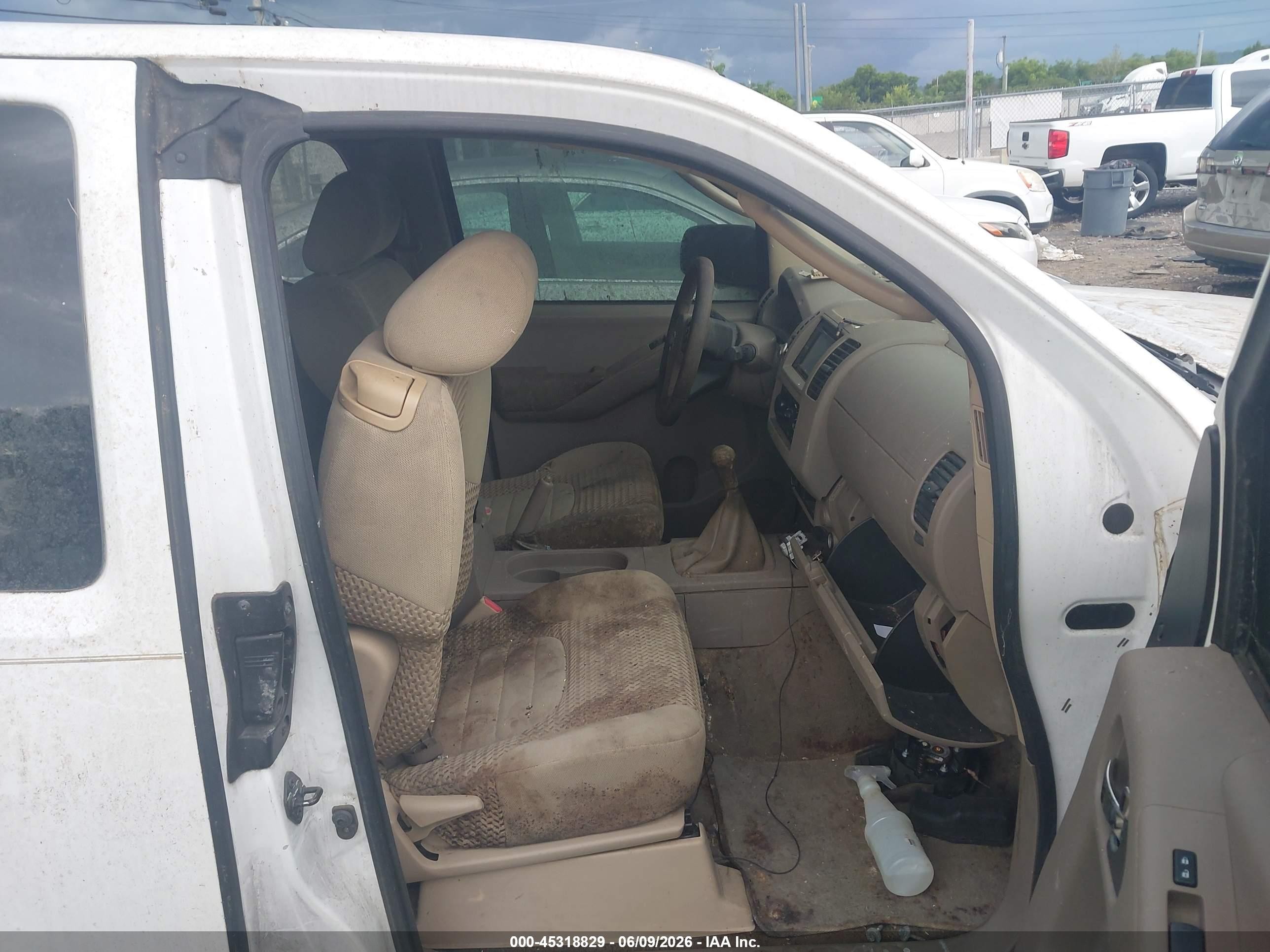 2008 Nissan Frontier Se White vin: 1N6AD06WX8C441839