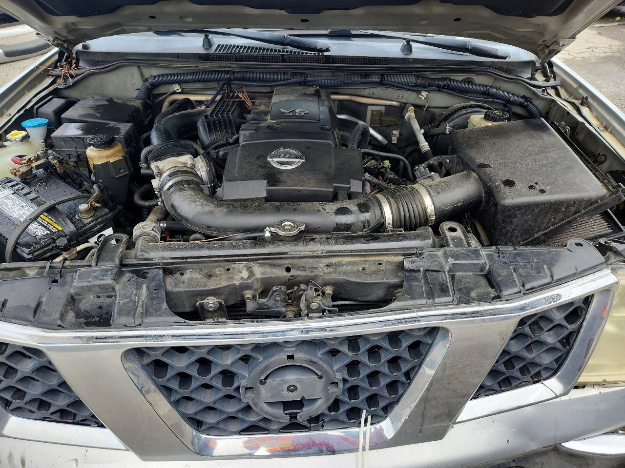 2006 Nissan Frontier Se Серебряный vin: 1N6AD07U06C411632