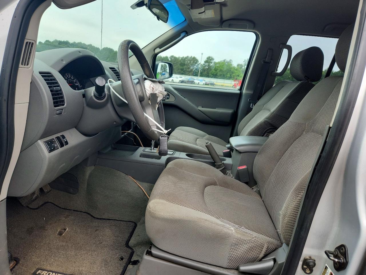 2006 Nissan Frontier Se Серебряный vin: 1N6AD07U06C411632