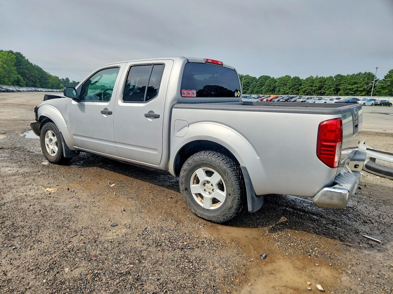 2006 Nissan Frontier Se Серебряный vin: 1N6AD07U06C411632