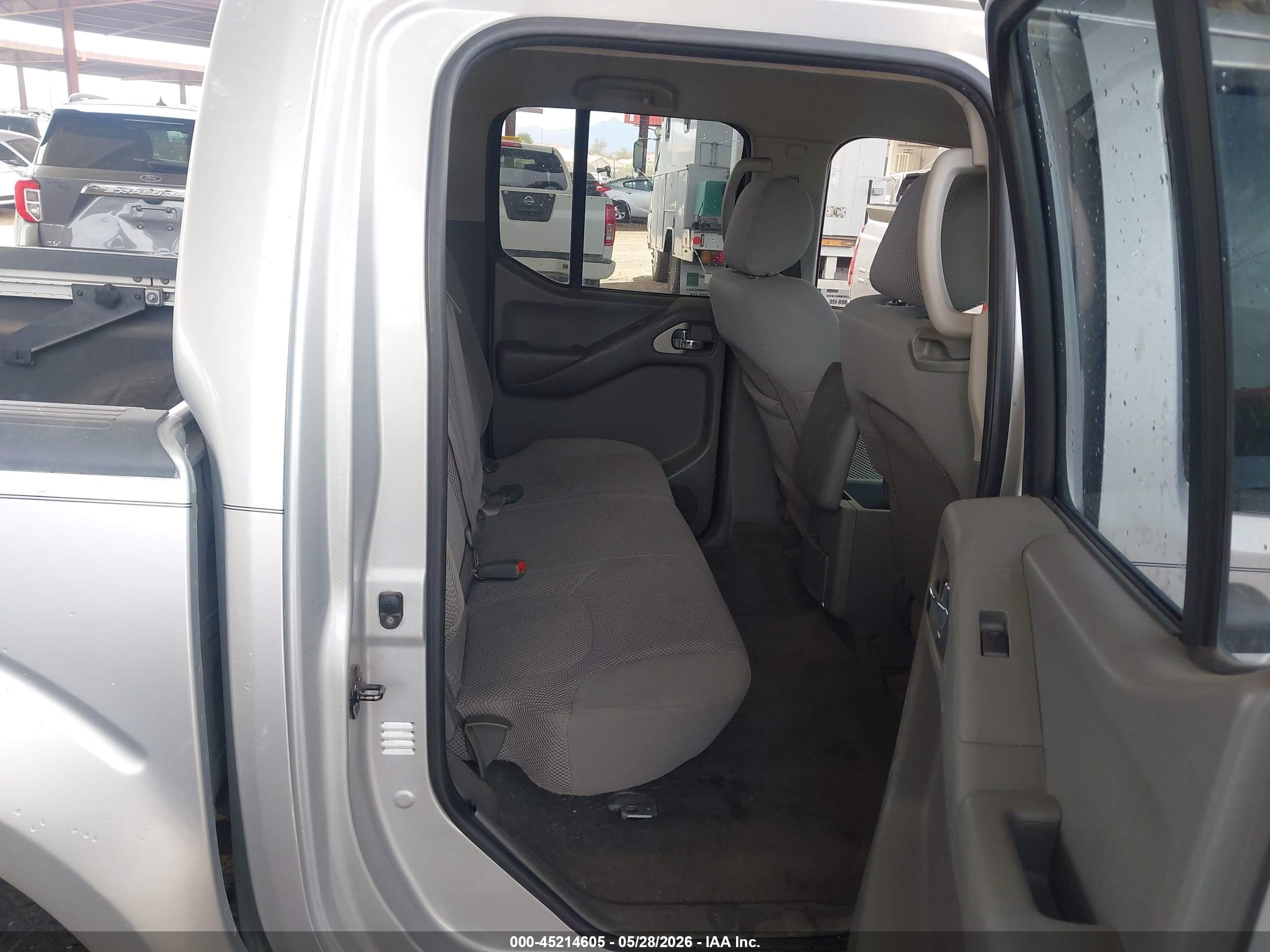 2006 Nissan Frontier Se Gray vin: 1N6AD07U06C442380
