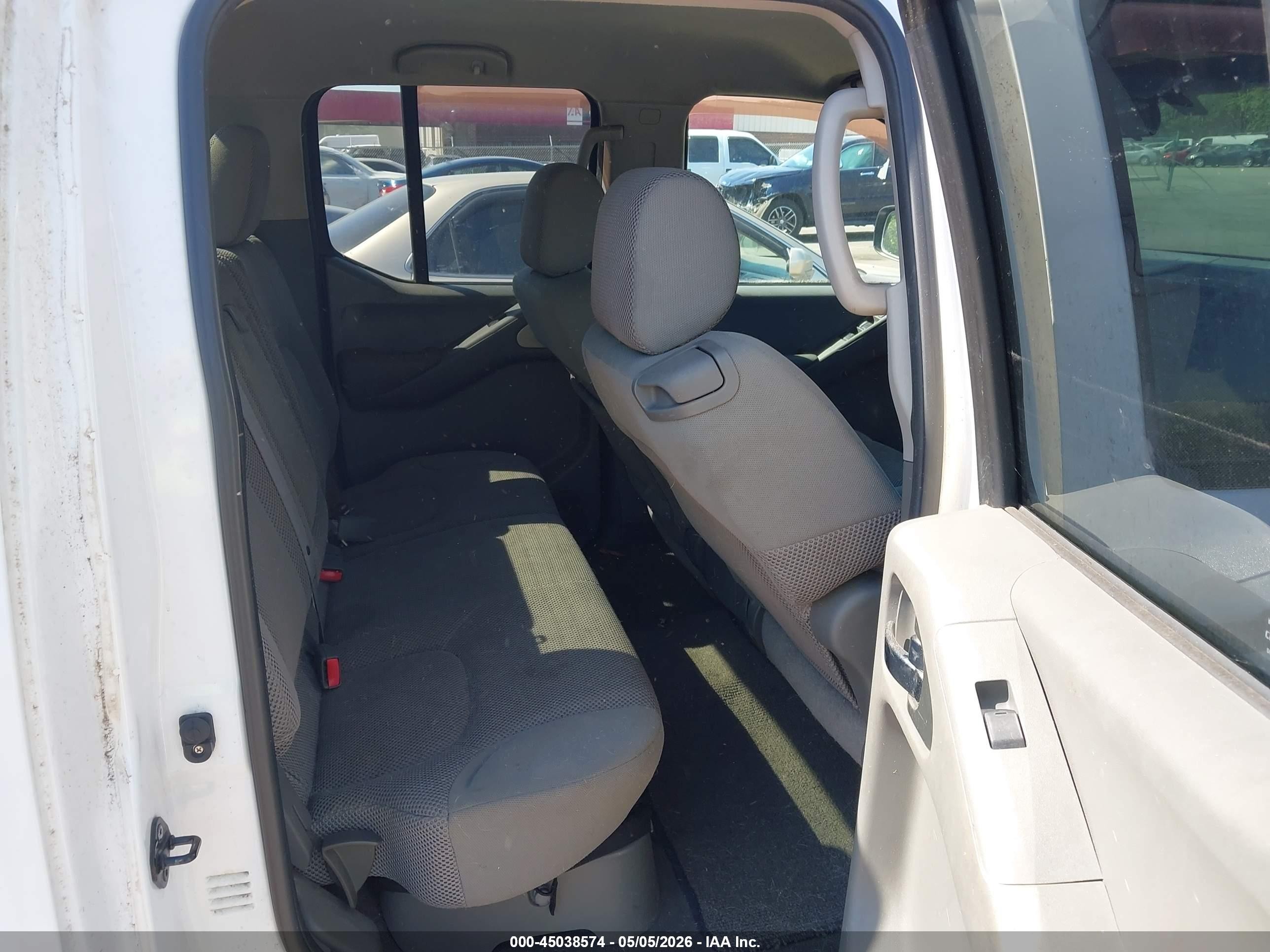 2006 Nissan Frontier Se Белый vin: 1N6AD07U06C470468