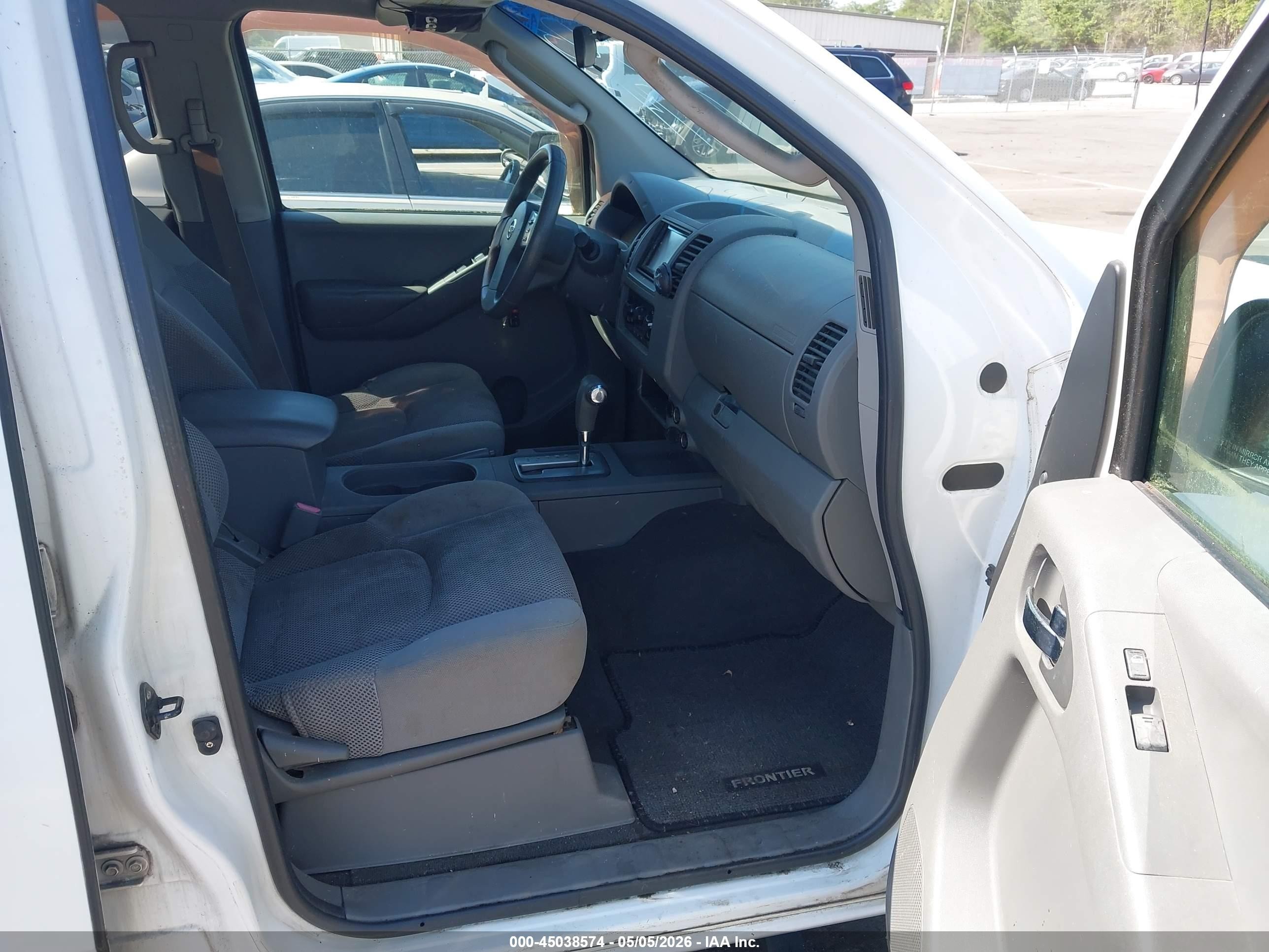 2006 Nissan Frontier Se Белый vin: 1N6AD07U06C470468