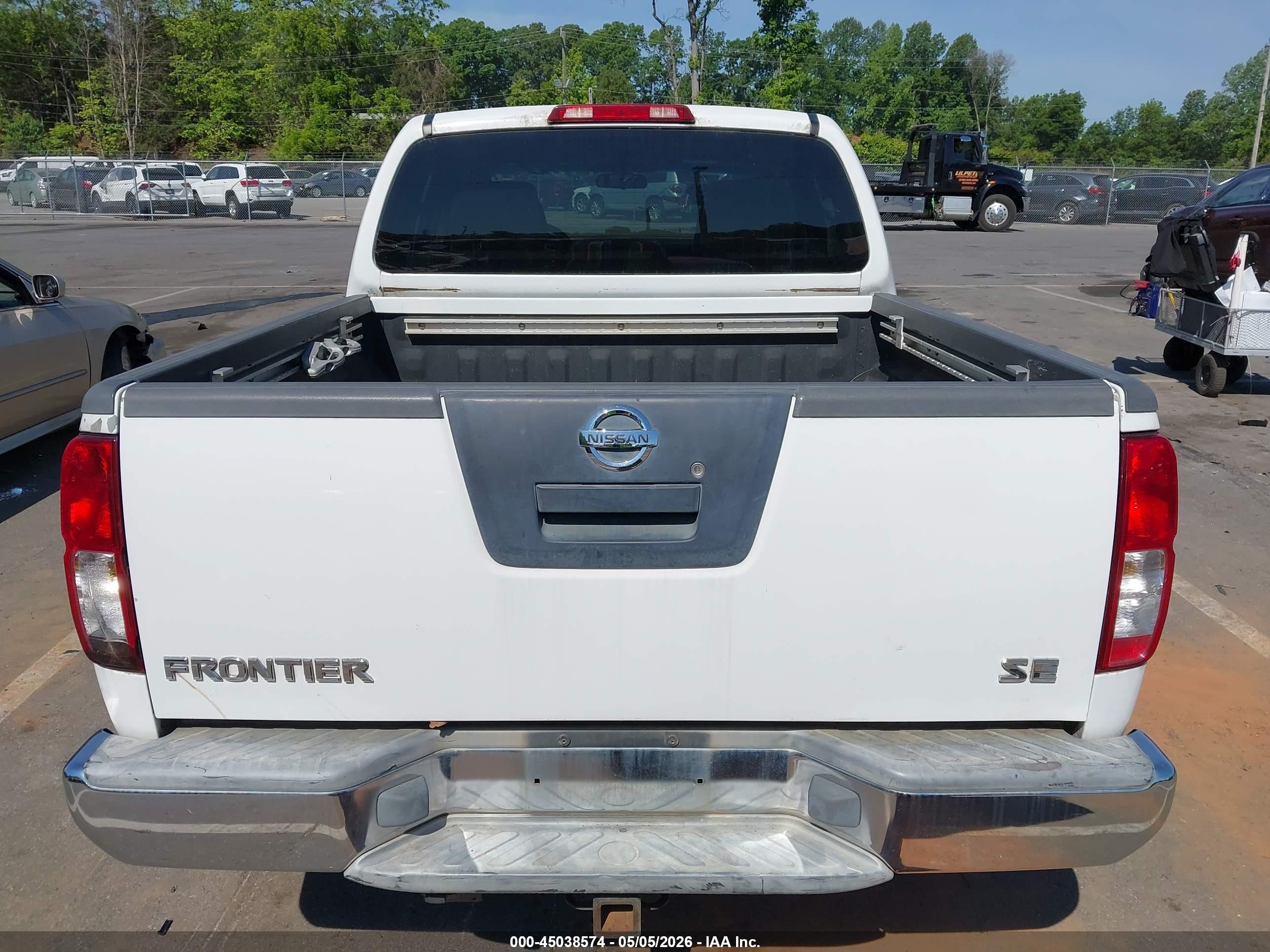 2006 Nissan Frontier Se Белый vin: 1N6AD07U06C470468