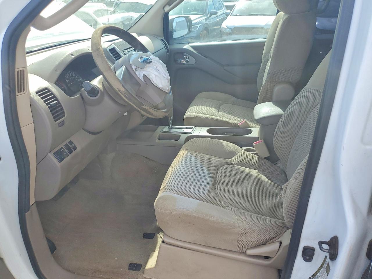 2009 Nissan Frontier Se V6 White vin: 1N6AD07U09C413871