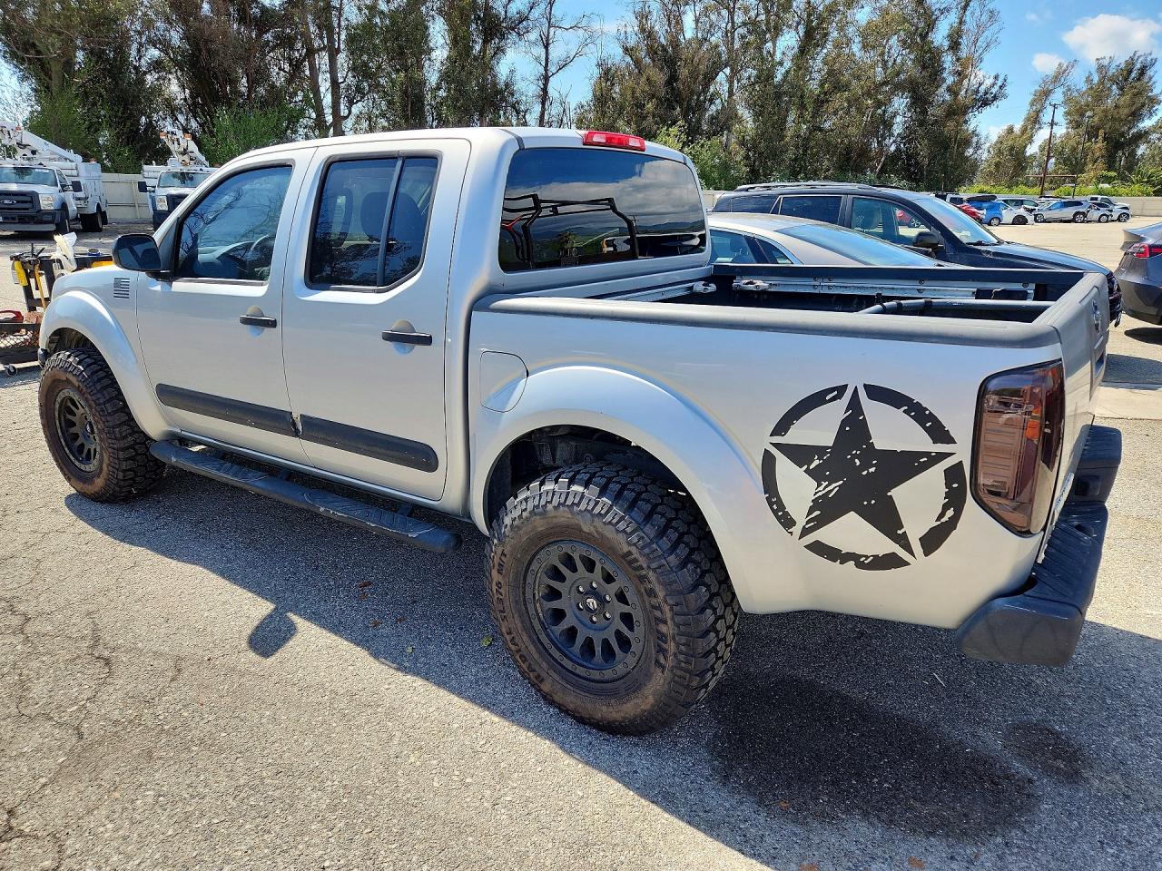 2005 Nissan Frontier Se Silver vin: 1N6AD07U15C437946