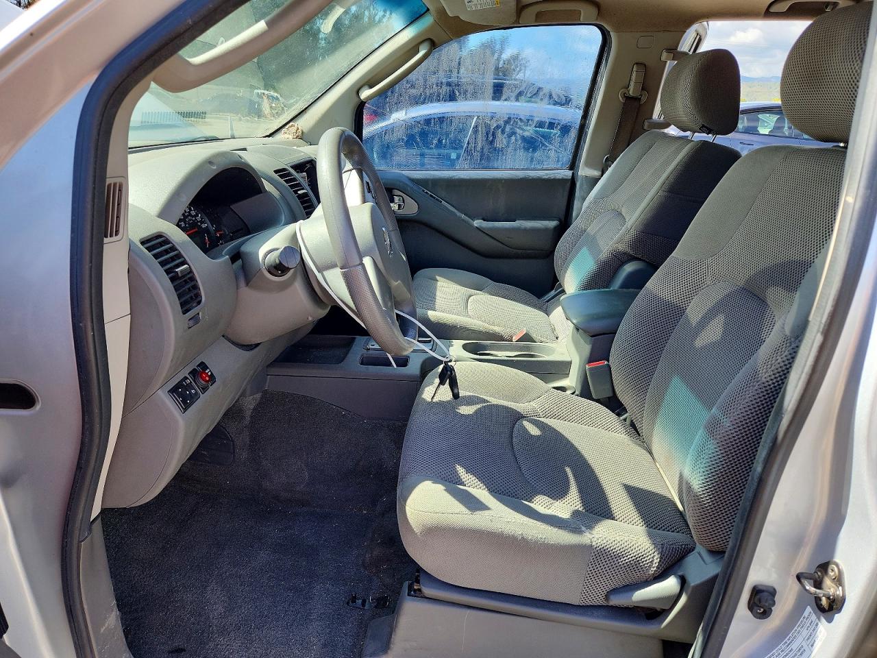2005 Nissan Frontier Se Silver vin: 1N6AD07U15C437946