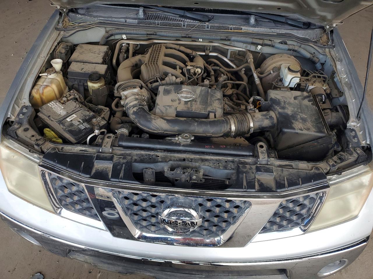 2007 Nissan Frontier Se Серебряный vin: 1N6AD07U17C435682