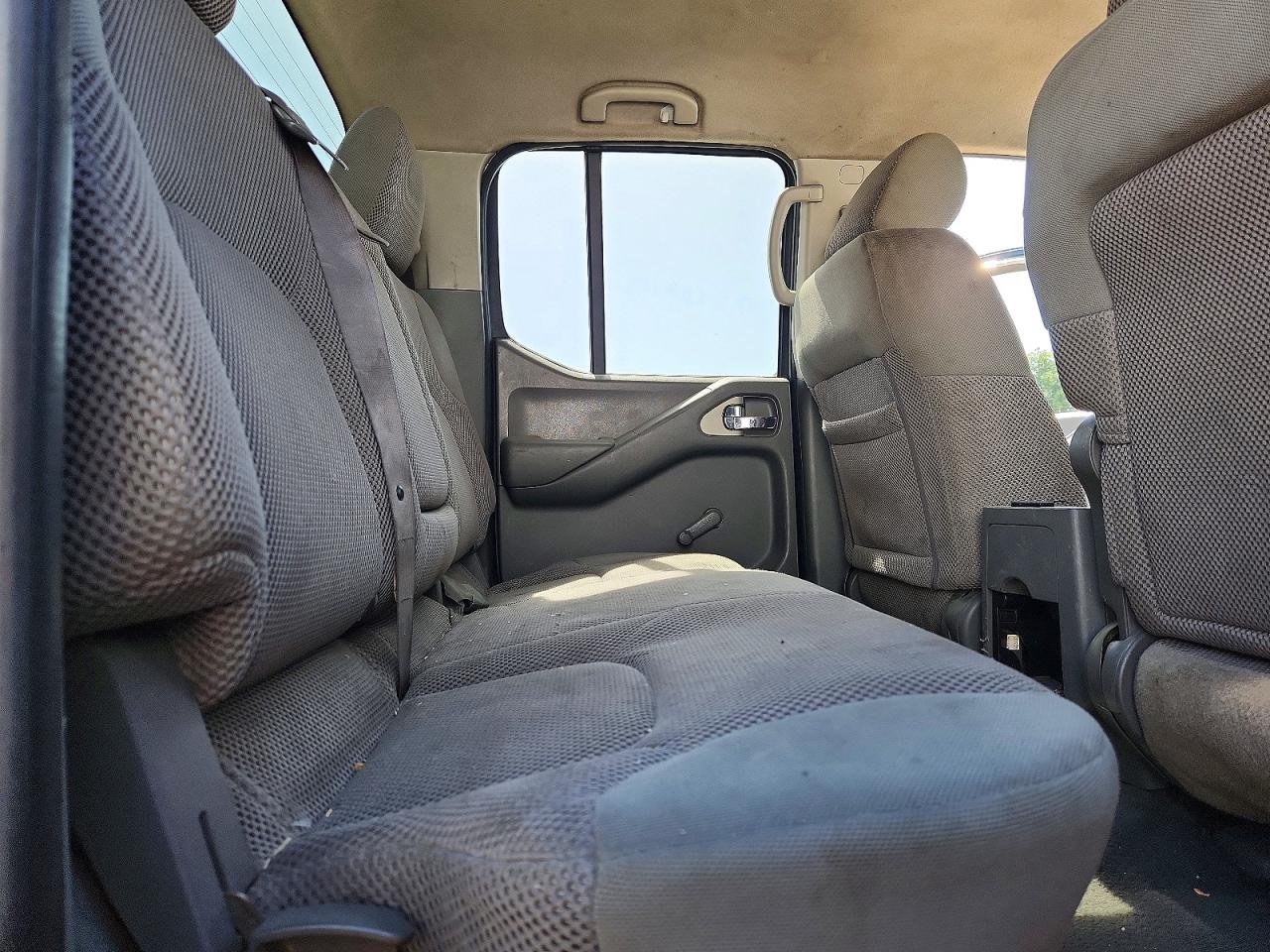 2006 Nissan Frontier Se Silver vin: 1N6AD07U26C451839