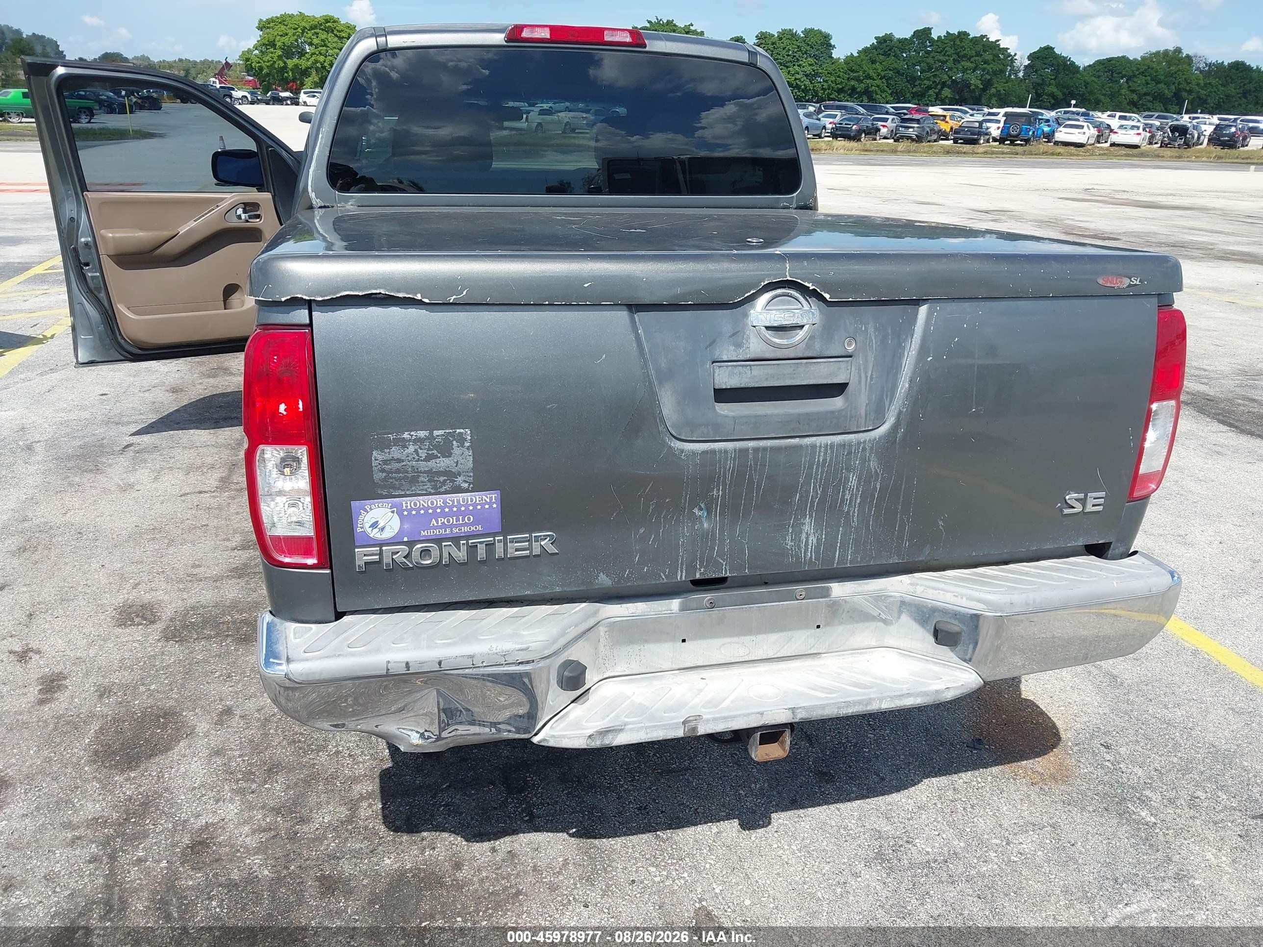 2007 Nissan Frontier Se Серый vin: 1N6AD07U27C408751
