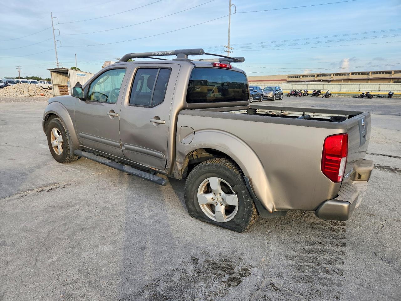 2007 Nissan Frontier Se Beige vin: 1N6AD07U27C462356